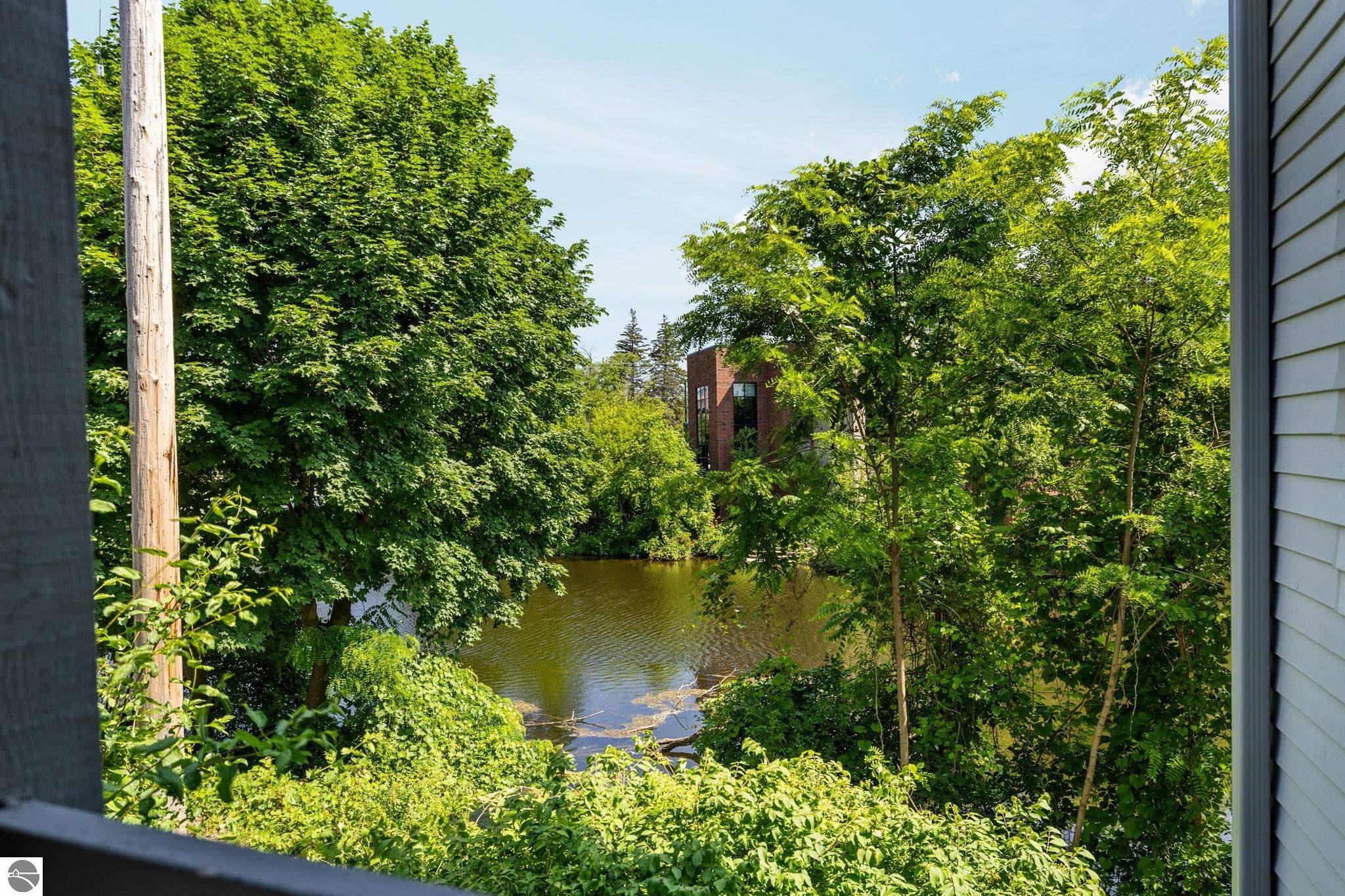 545 Riverine Drive # 201