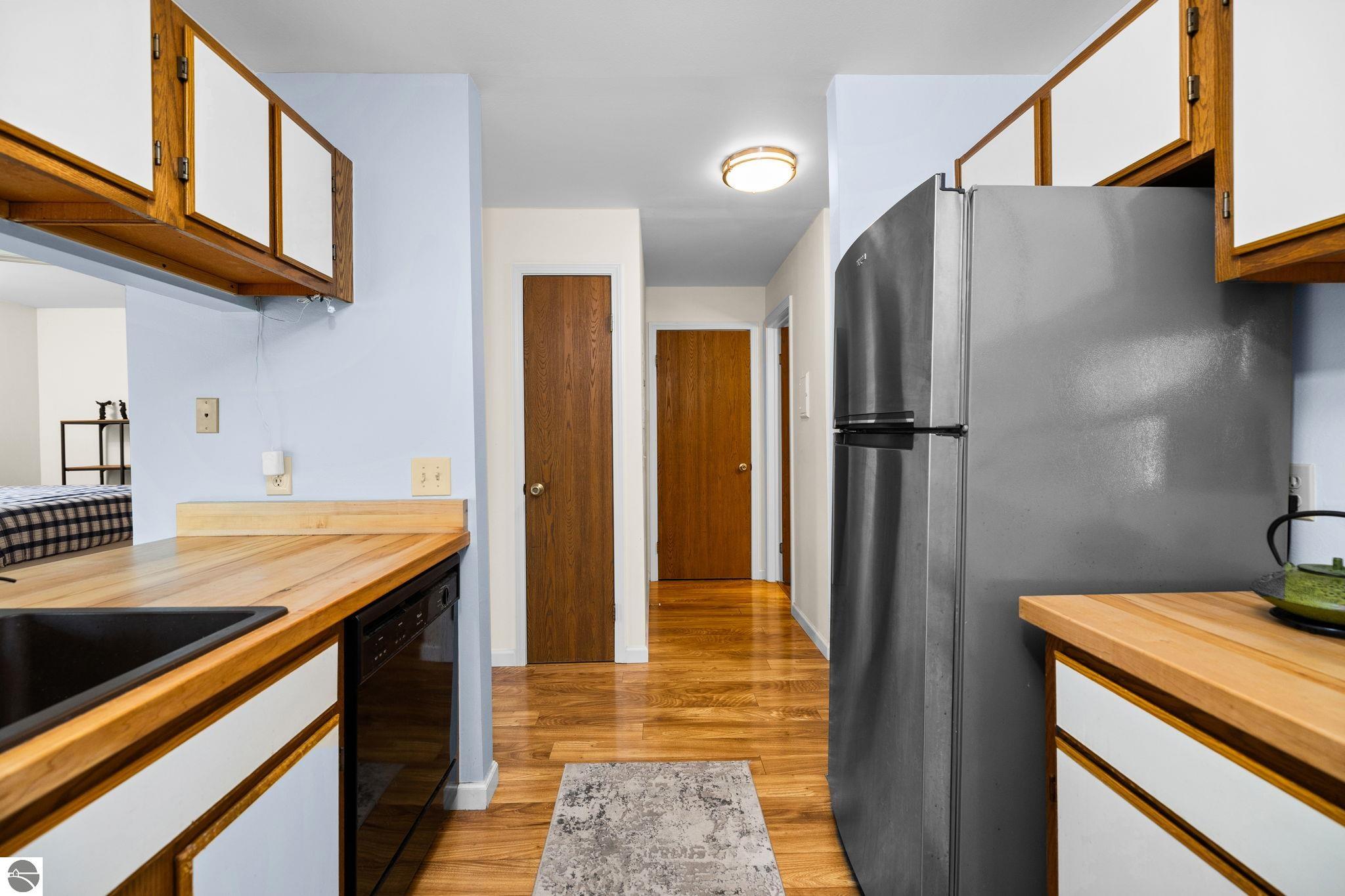 545 Riverine Drive # 201