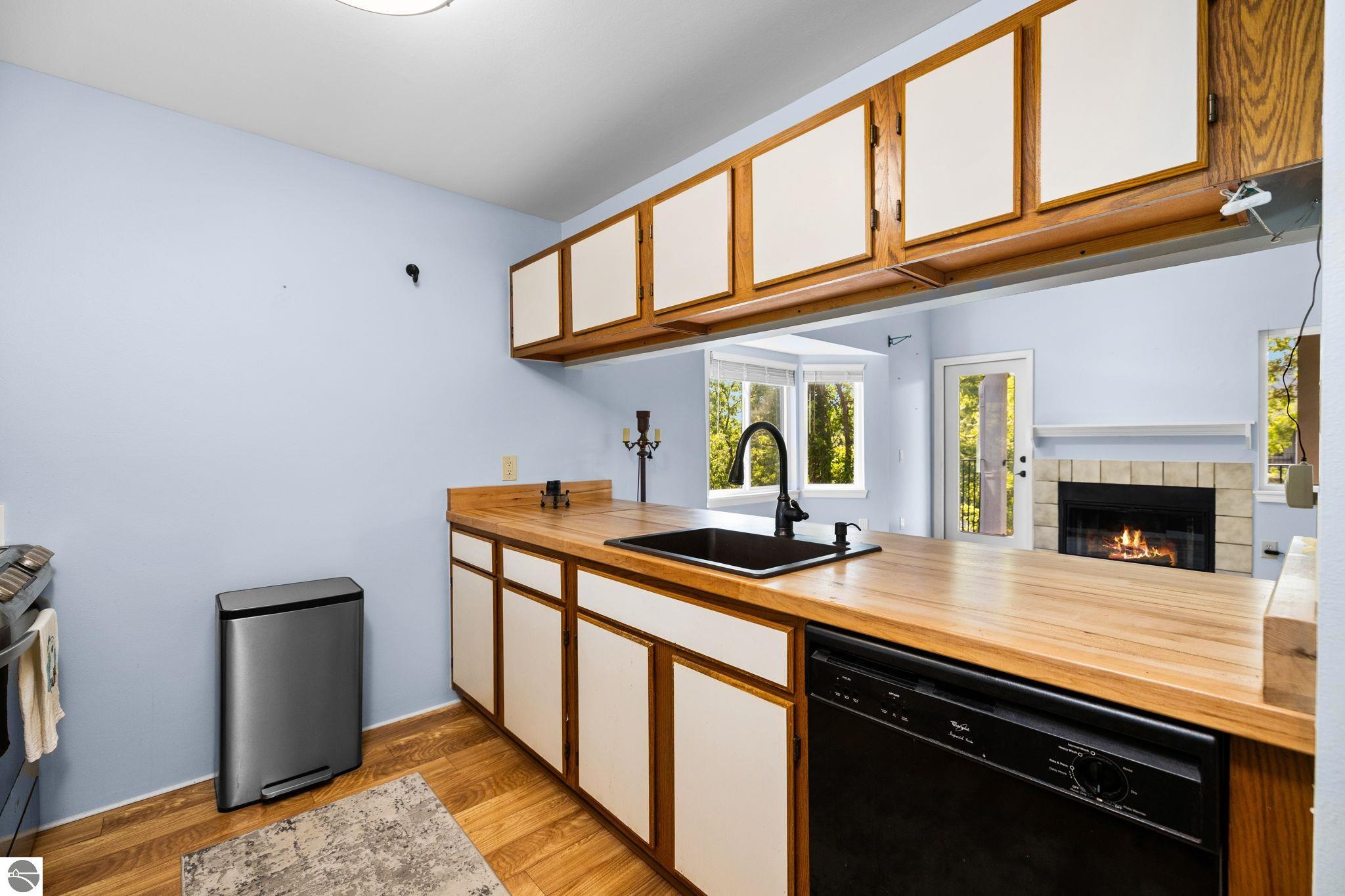 545 Riverine Drive # 201