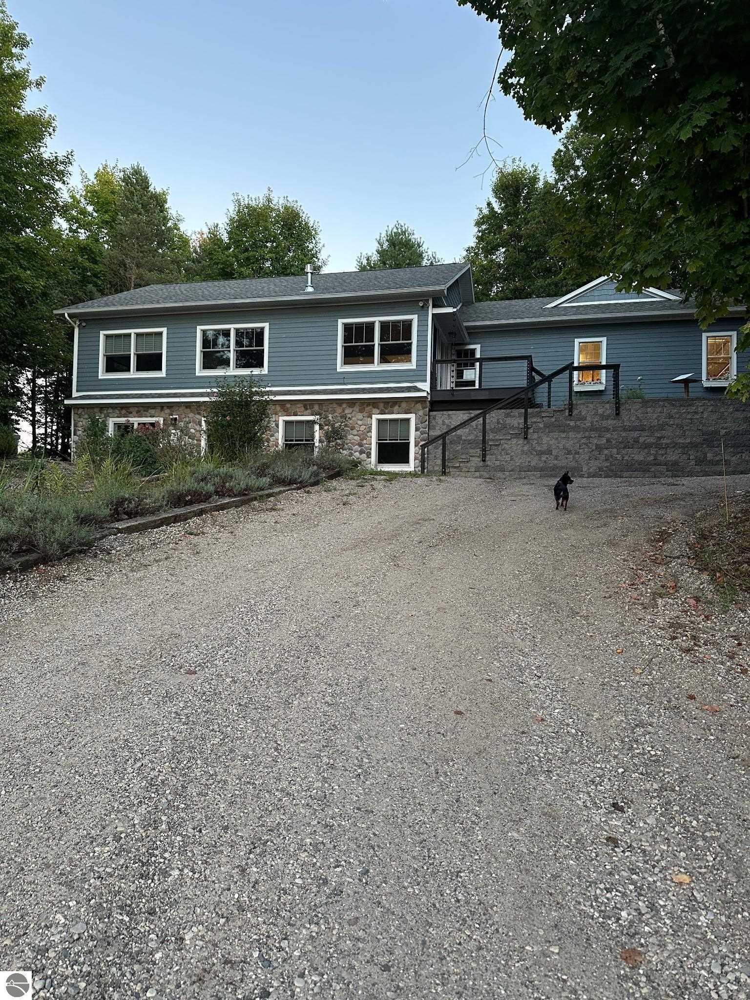 1955 Laurel Lane