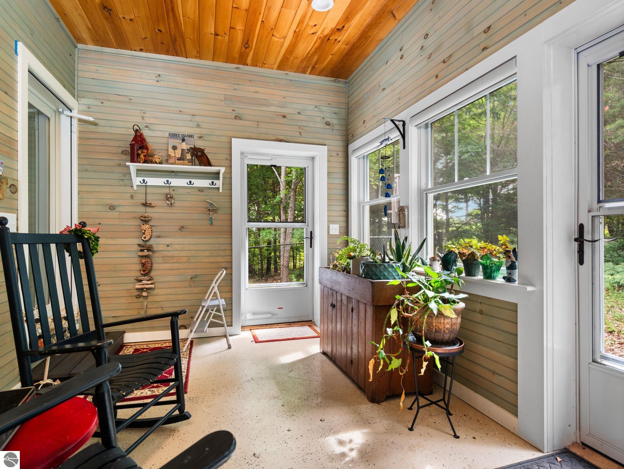 1955 Laurel Lane