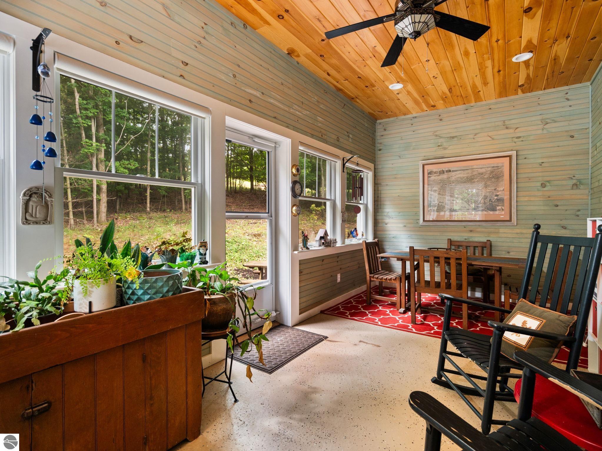 1955 Laurel Lane