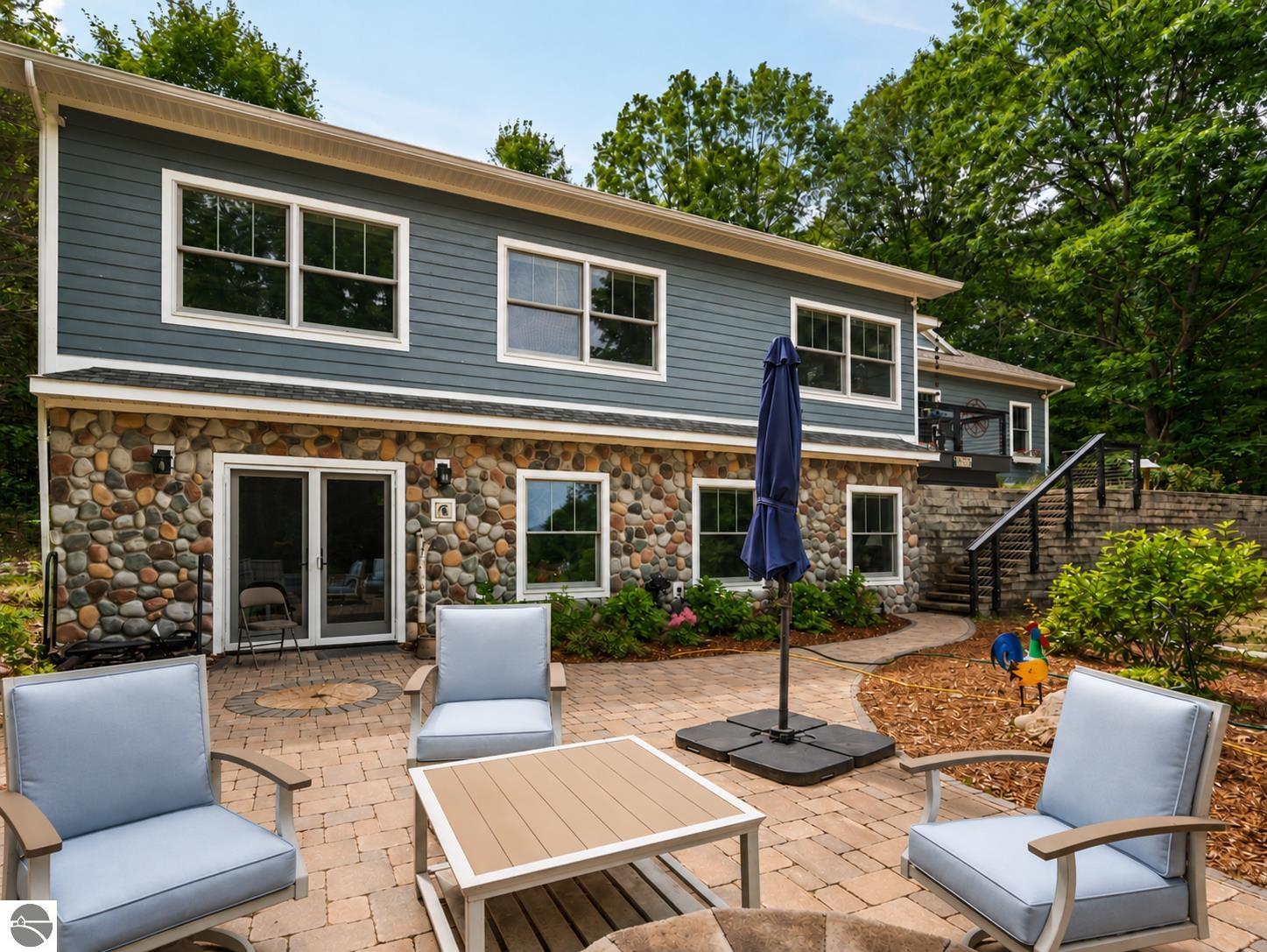 1955 Laurel Lane
