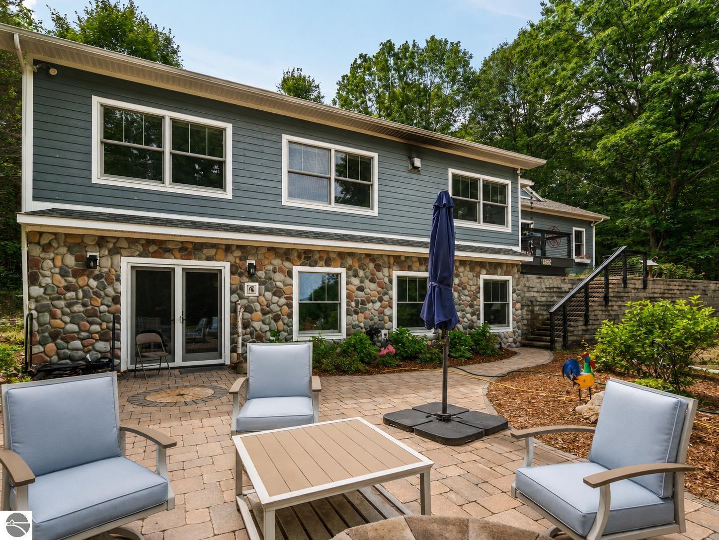 1955 Laurel Lane