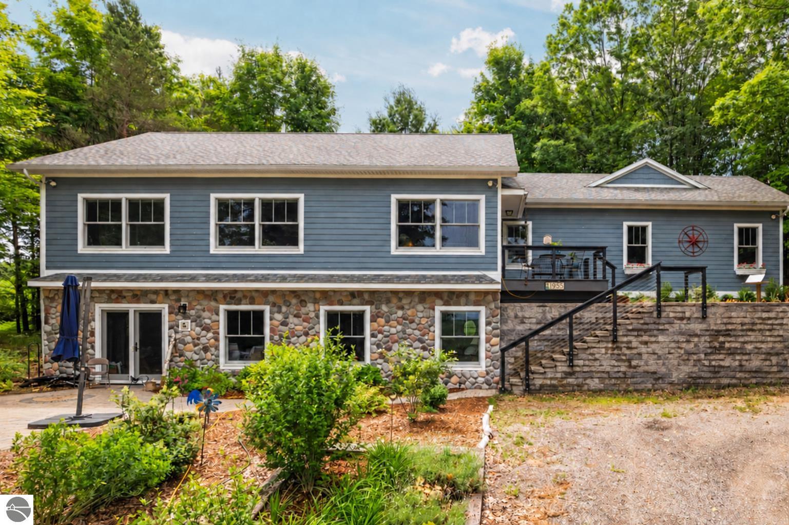 1955 Laurel Lane