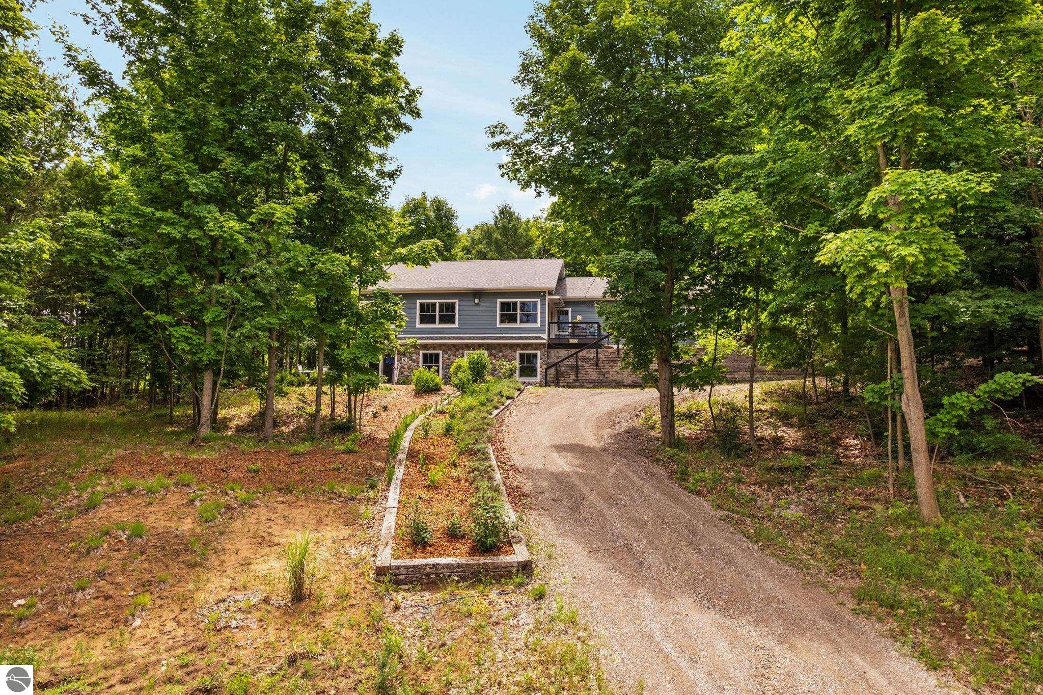 1955 Laurel Lane