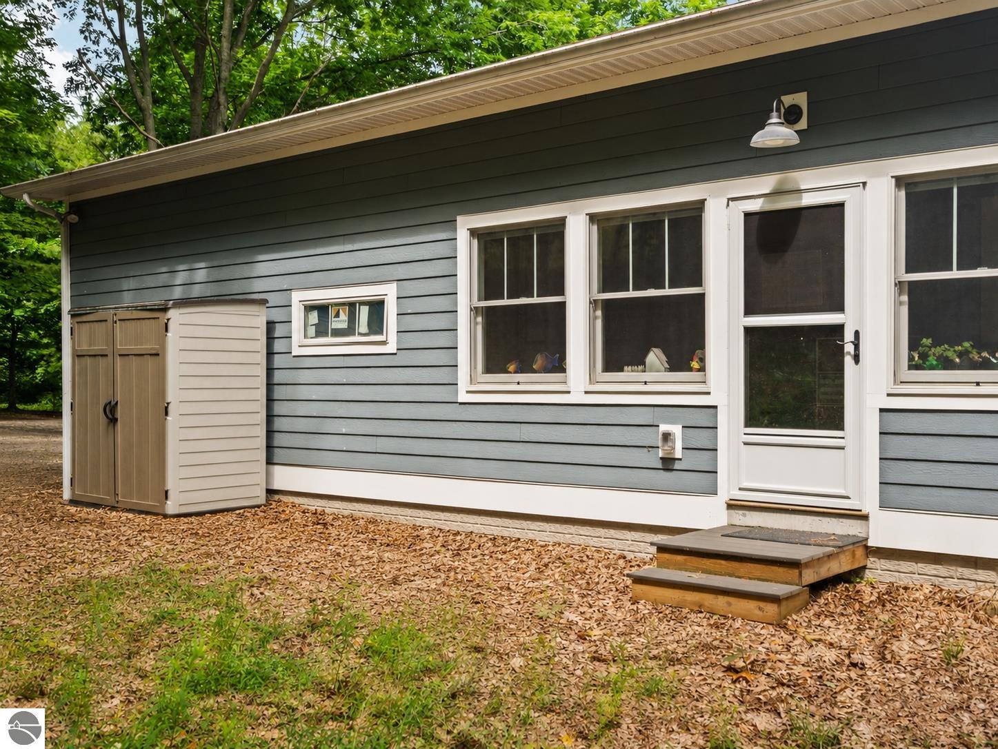 1955 Laurel Lane