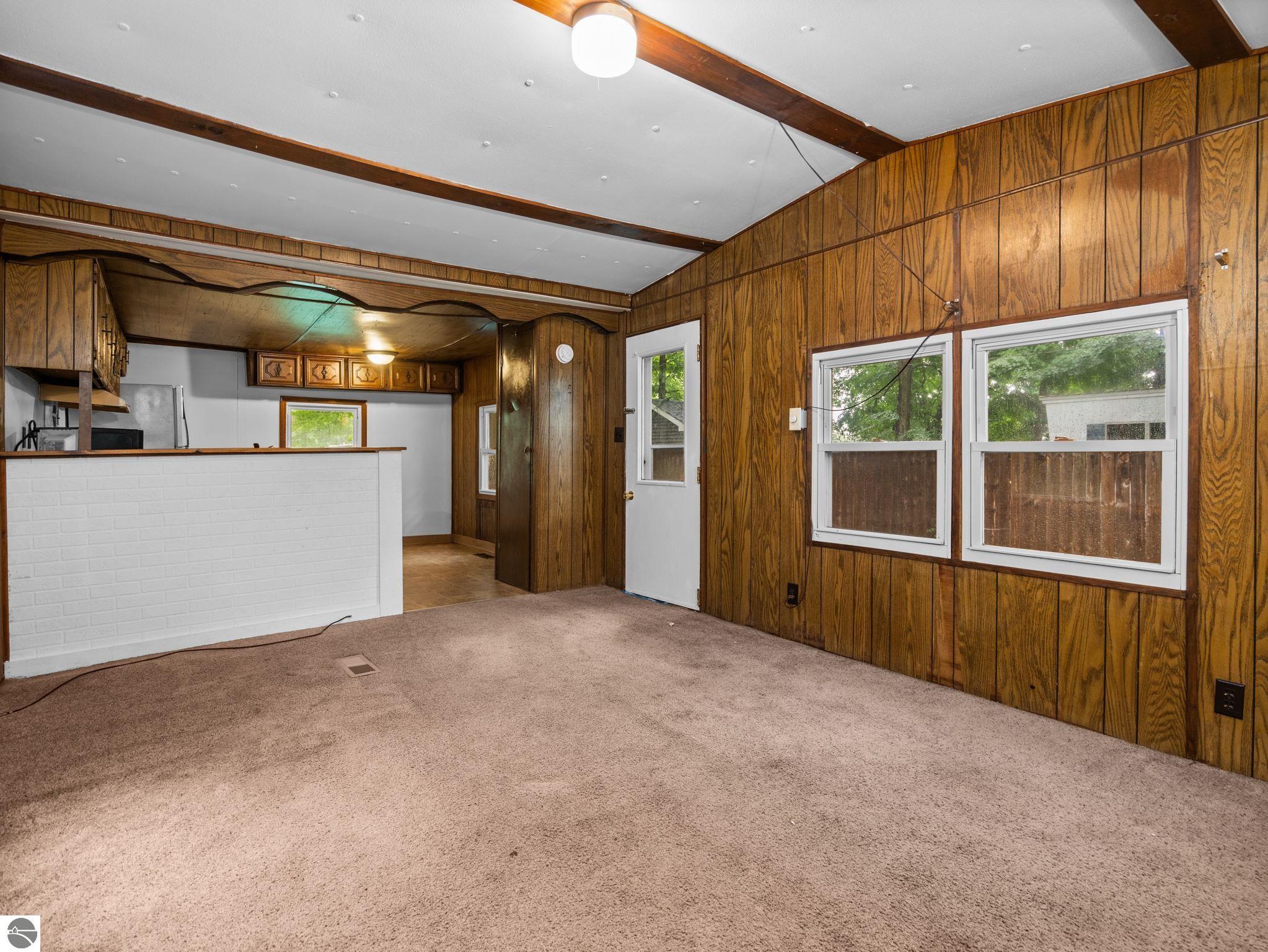4519 E Mobile Trail