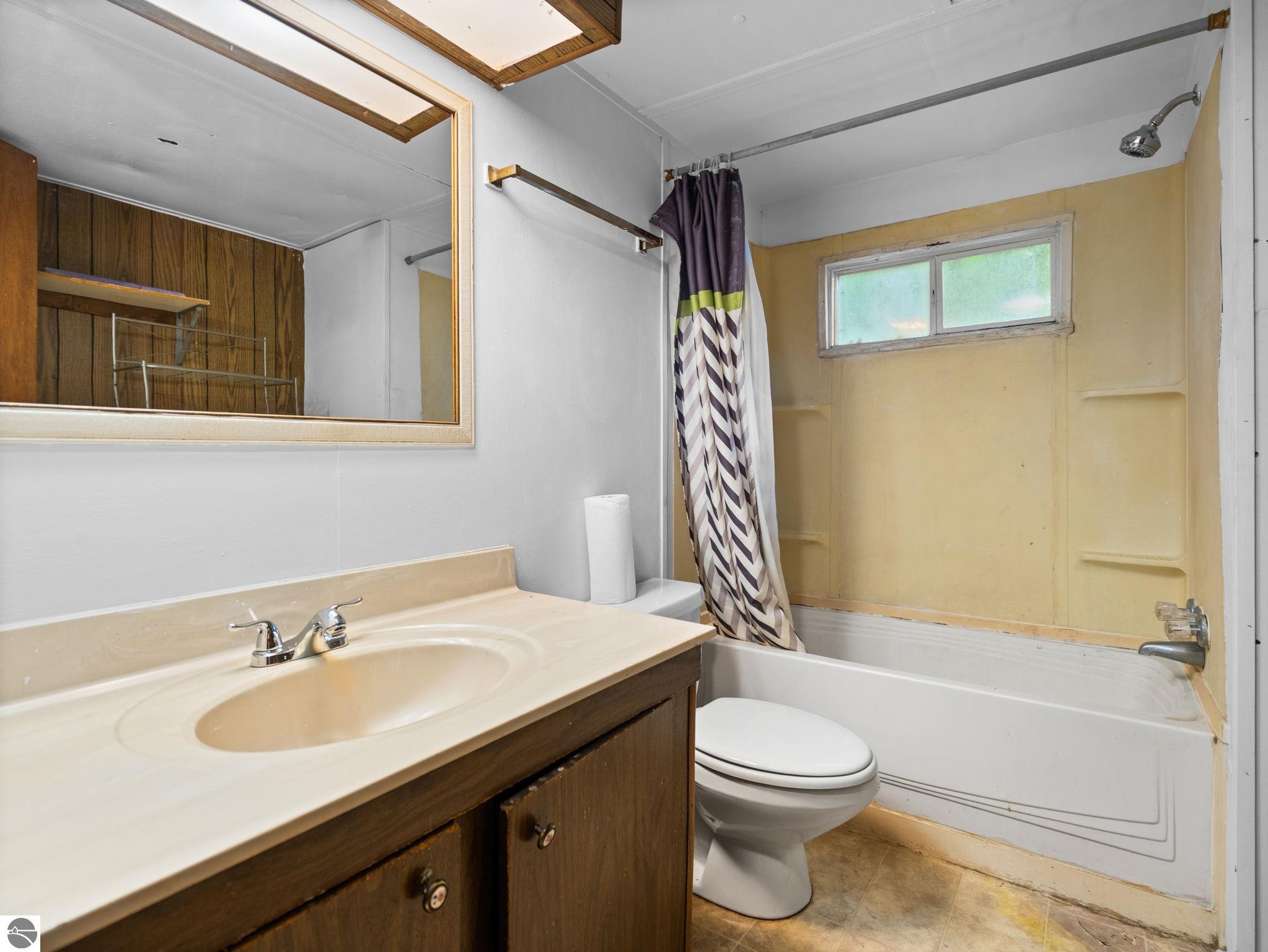 4519 E Mobile Trail