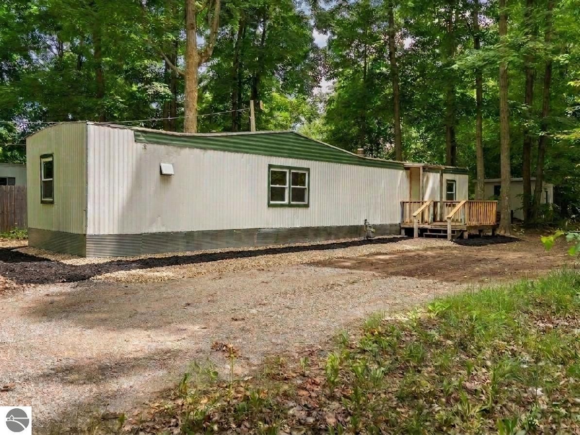 4519 E Mobile Trail