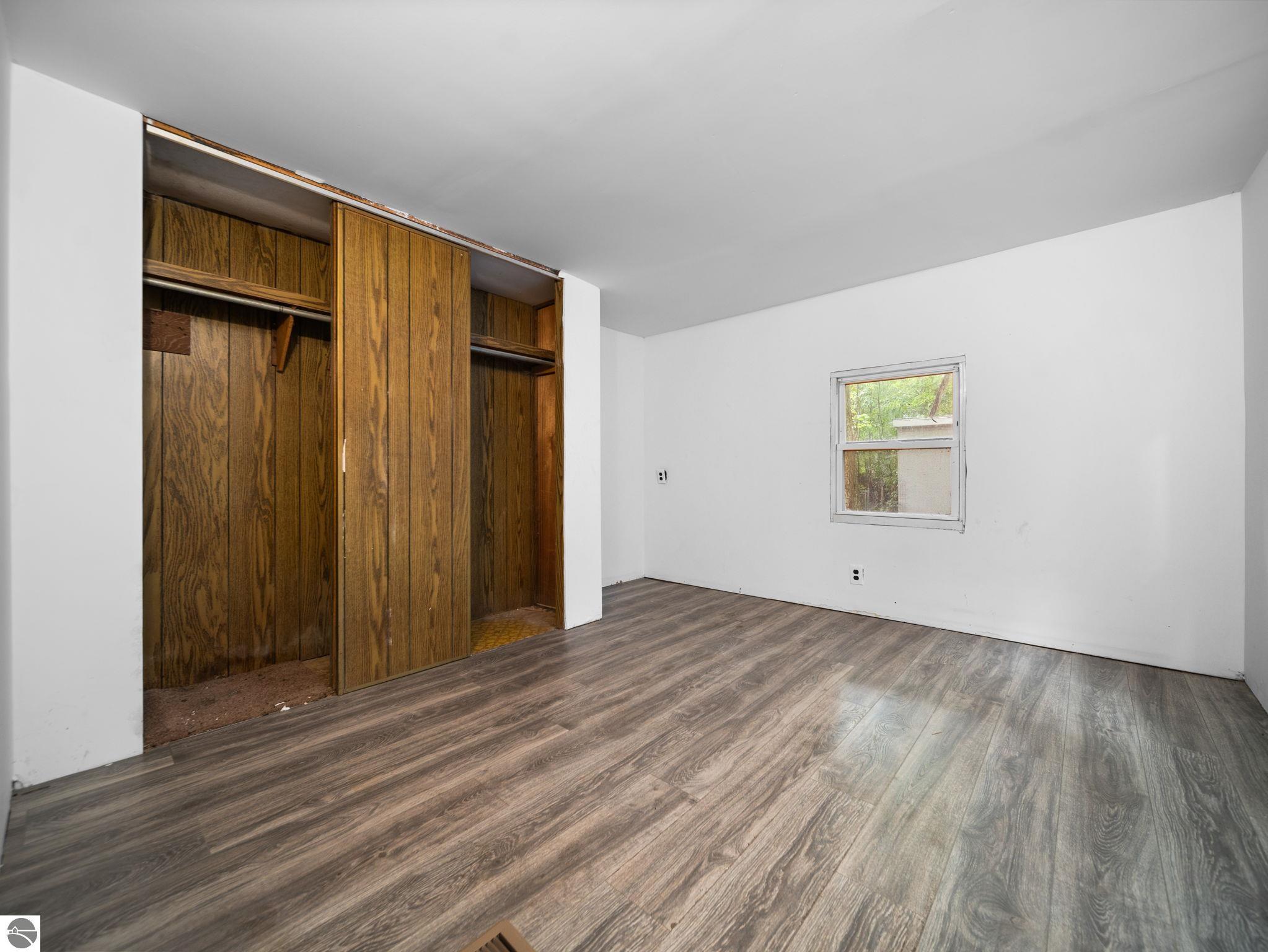 4519 E Mobile Trail