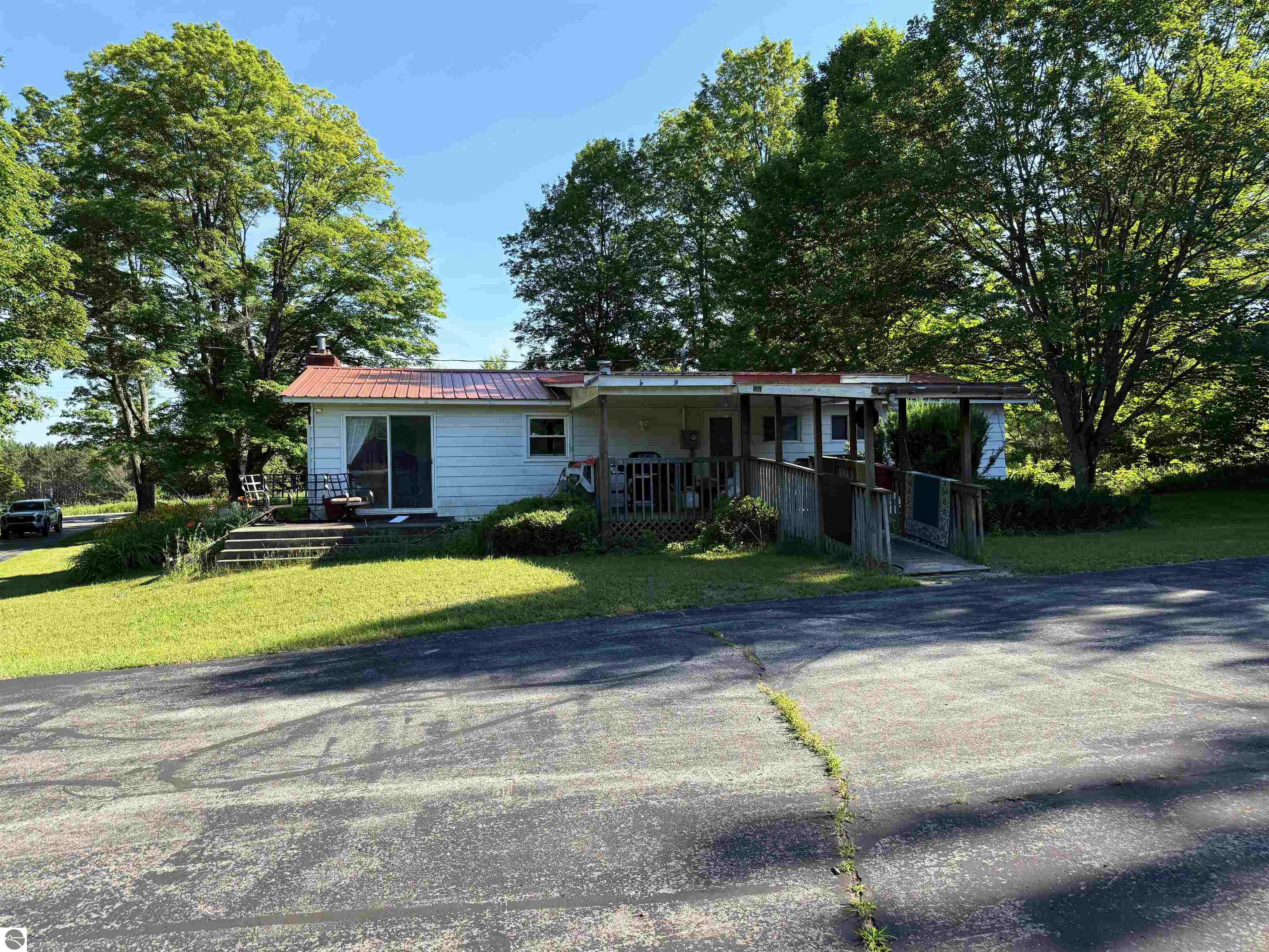 1783 W Sharon Road