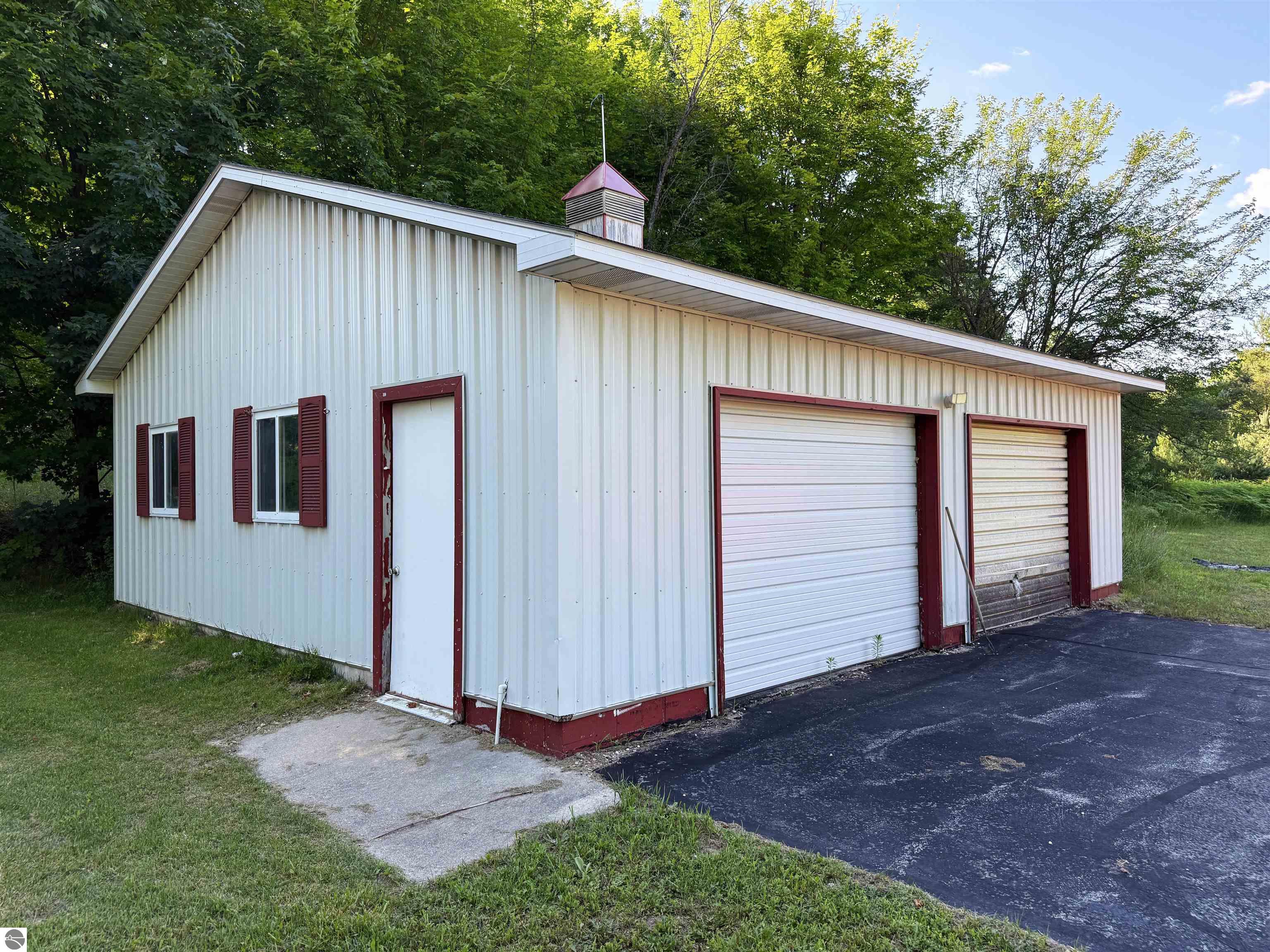 1783 W Sharon Road