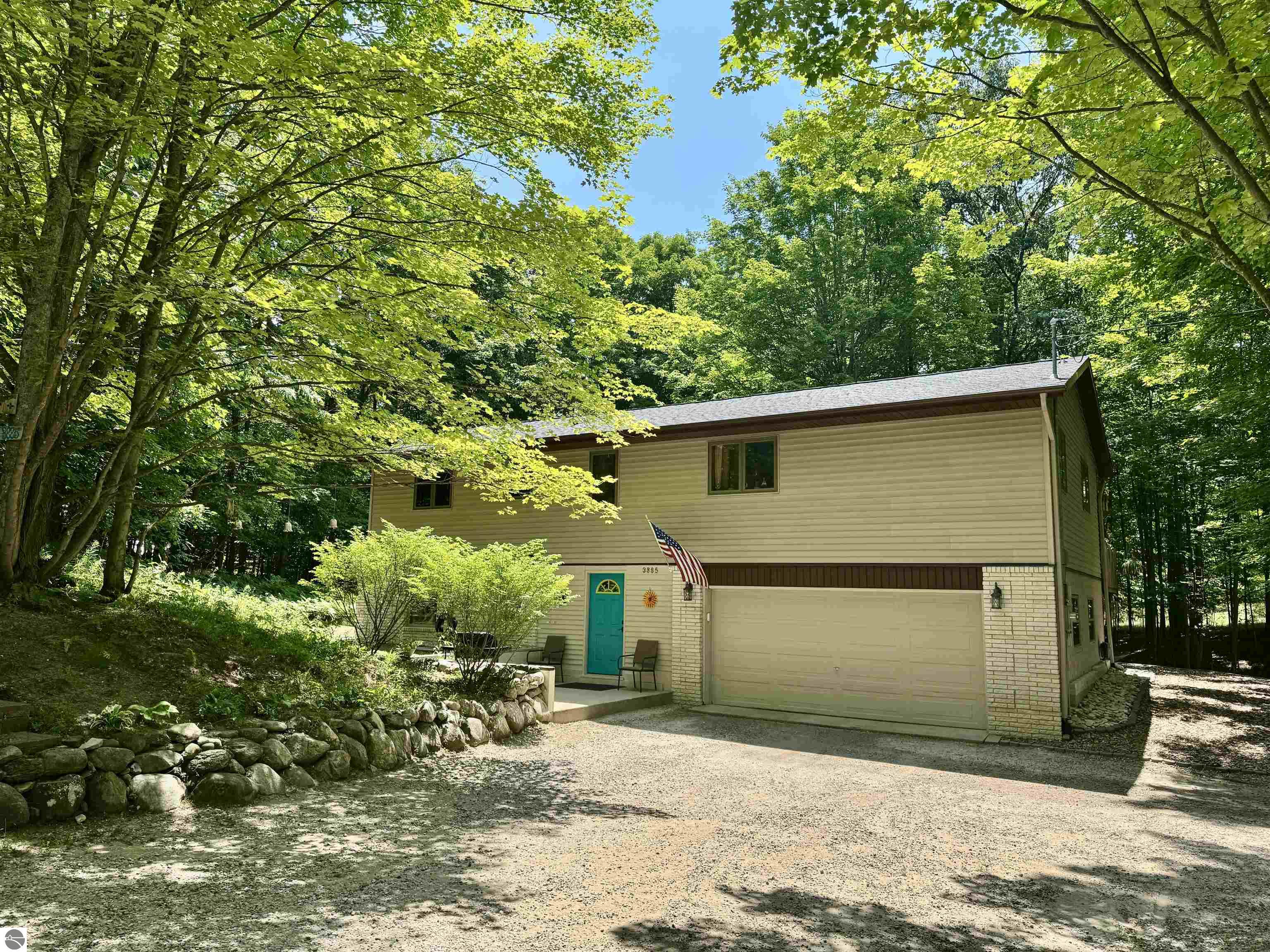 3885 Gaddi Drive