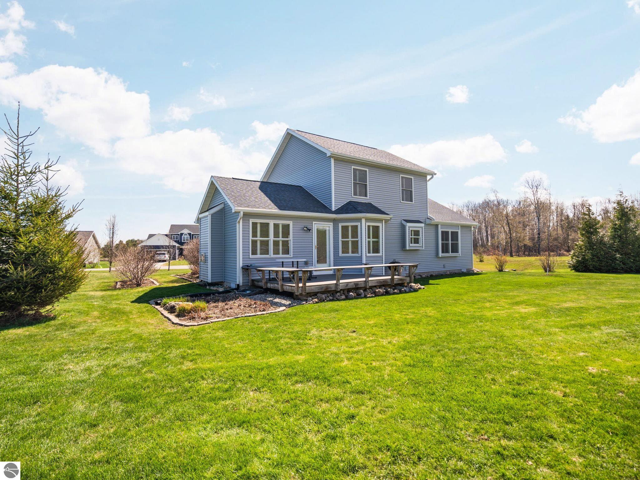 7031 Applewood Drive