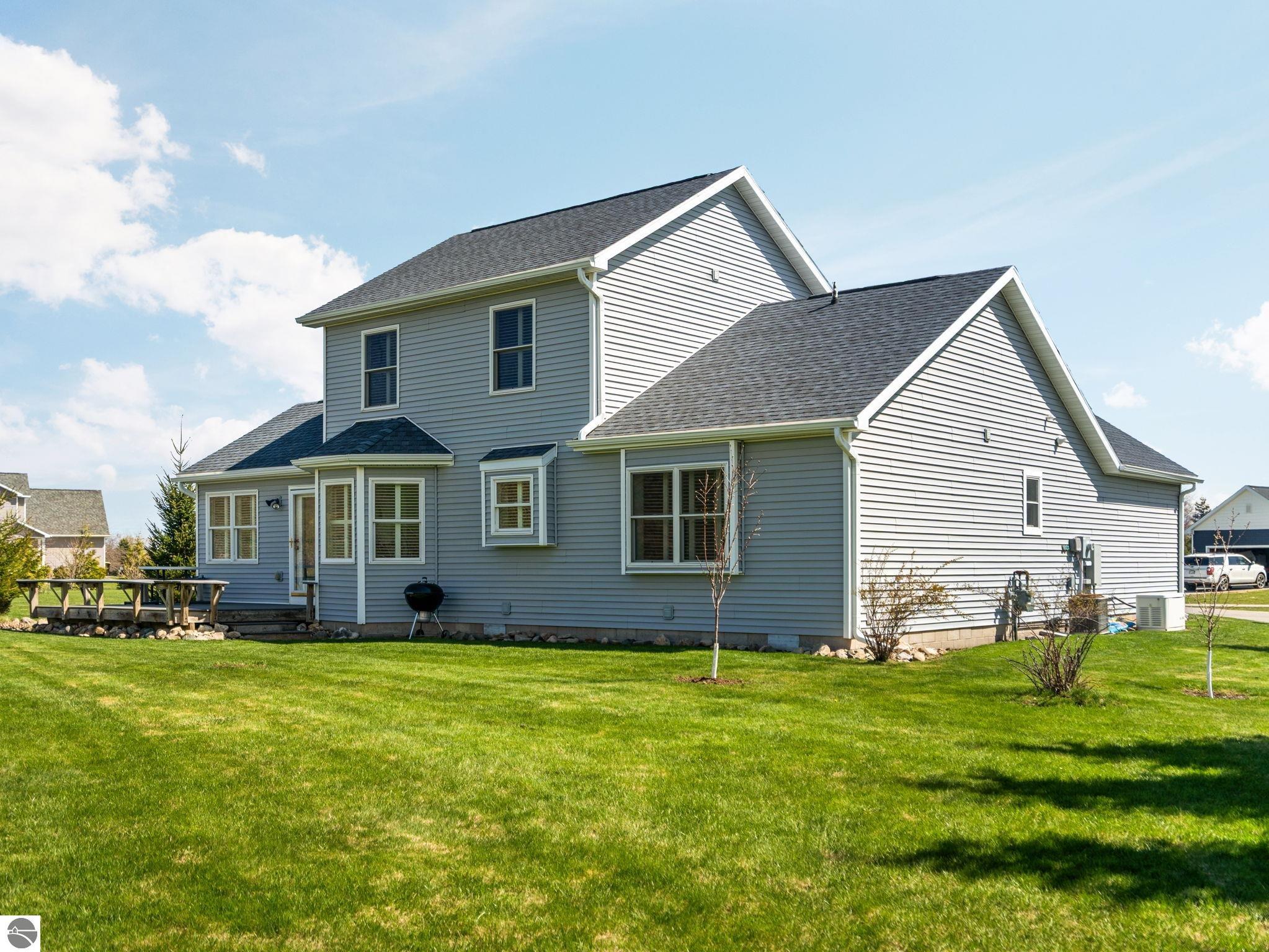 7031 Applewood Drive