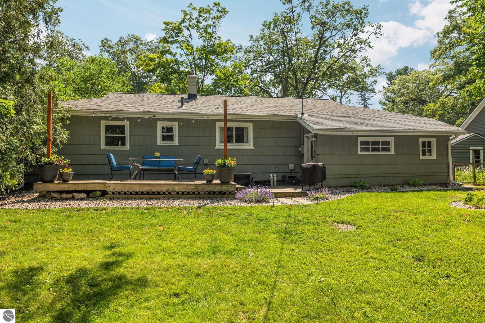 875 Indian Trail Boulevard