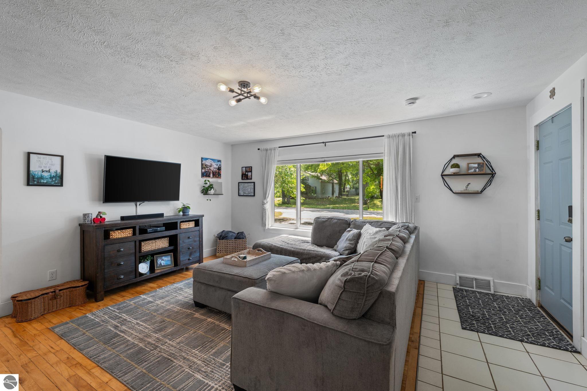 875 Indian Trail Boulevard