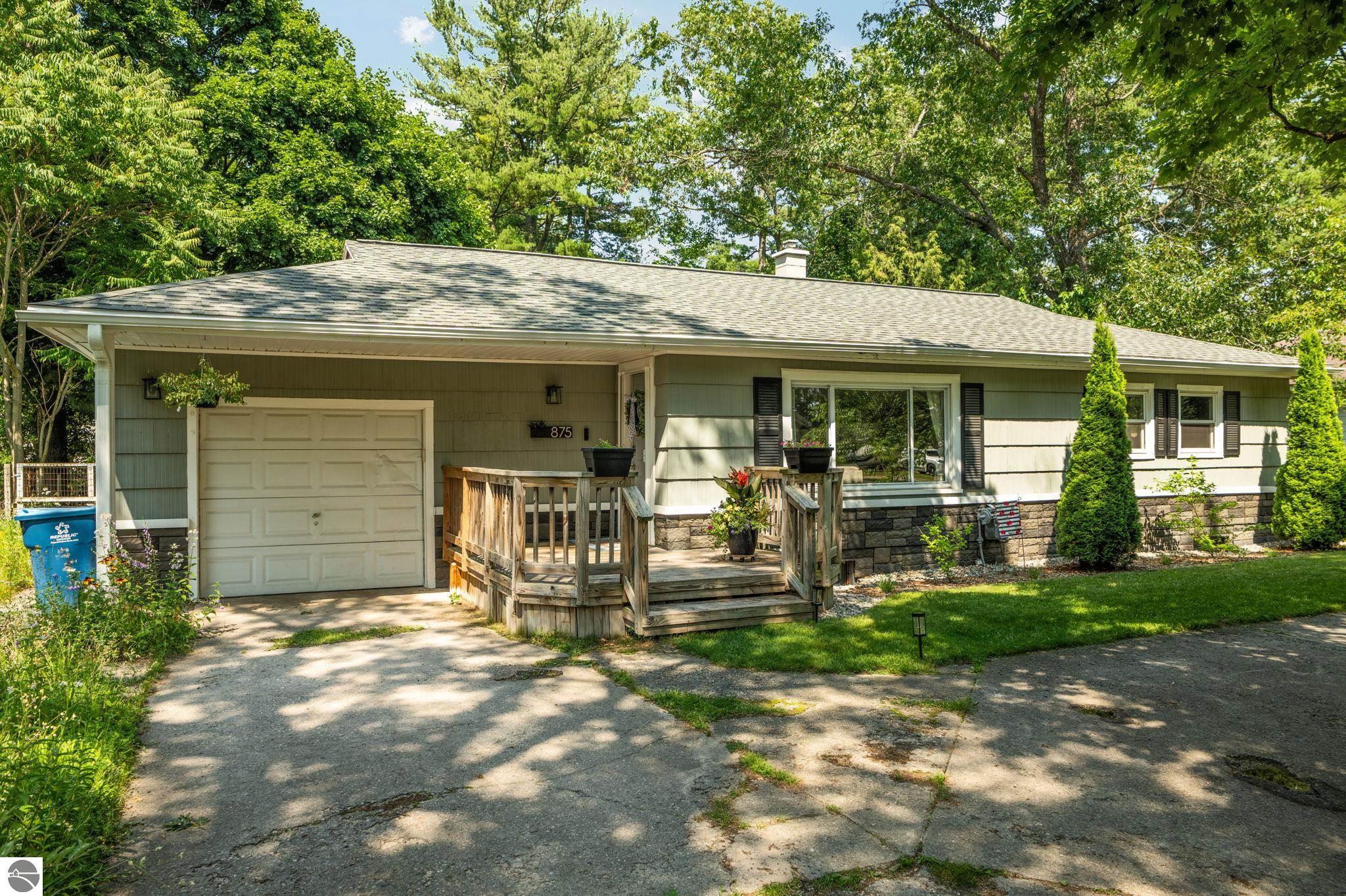 875 Indian Trail Boulevard