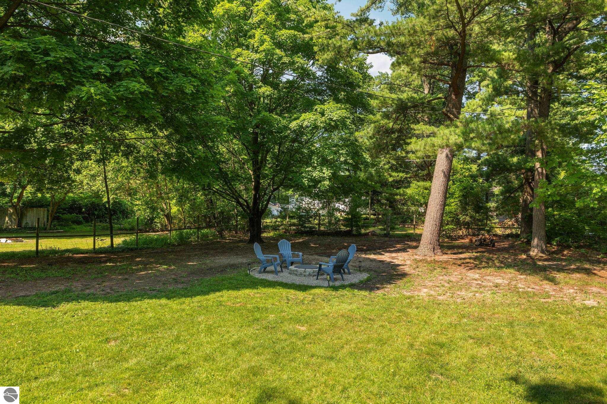 875 Indian Trail Boulevard