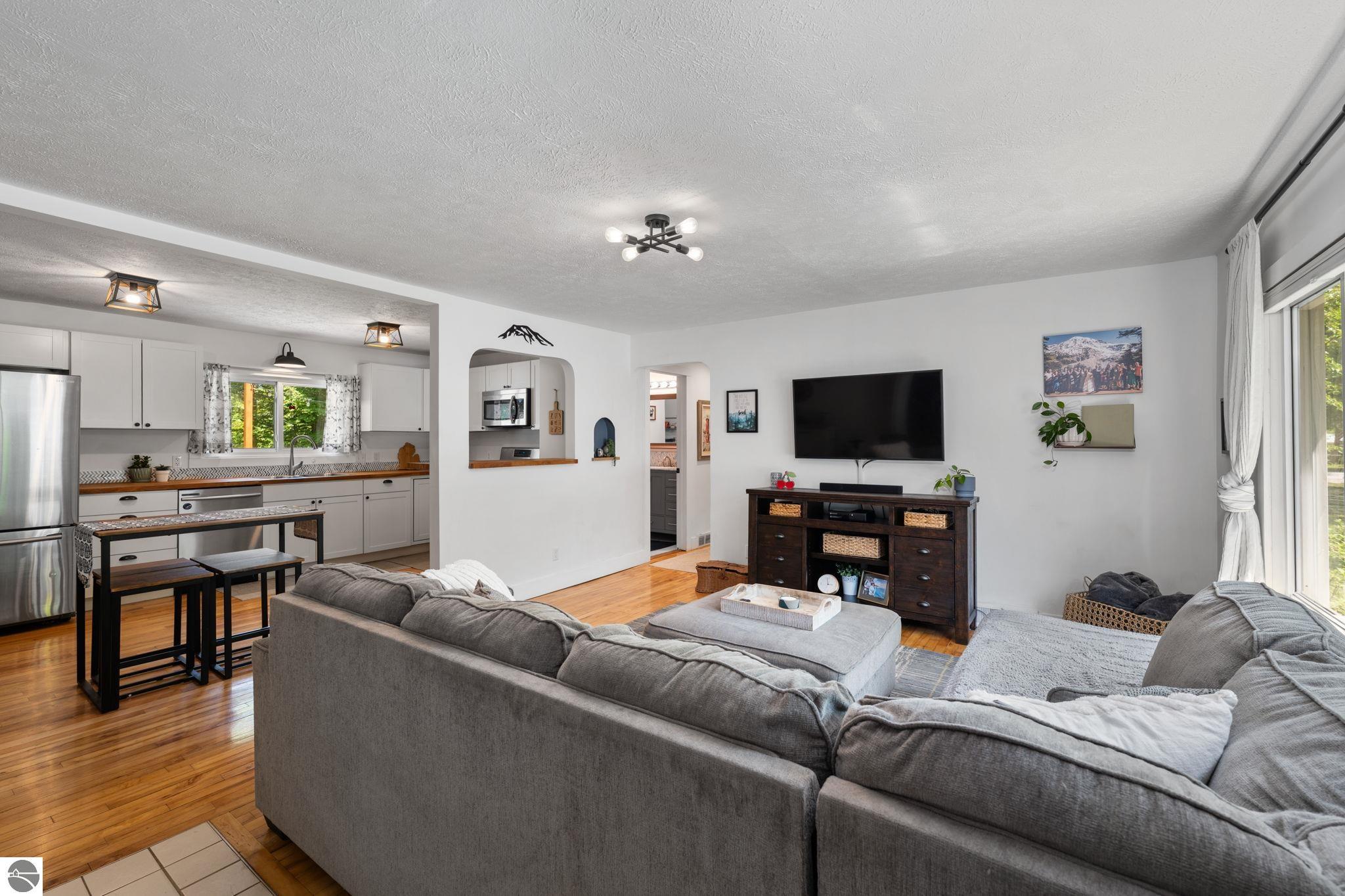 875 Indian Trail Boulevard
