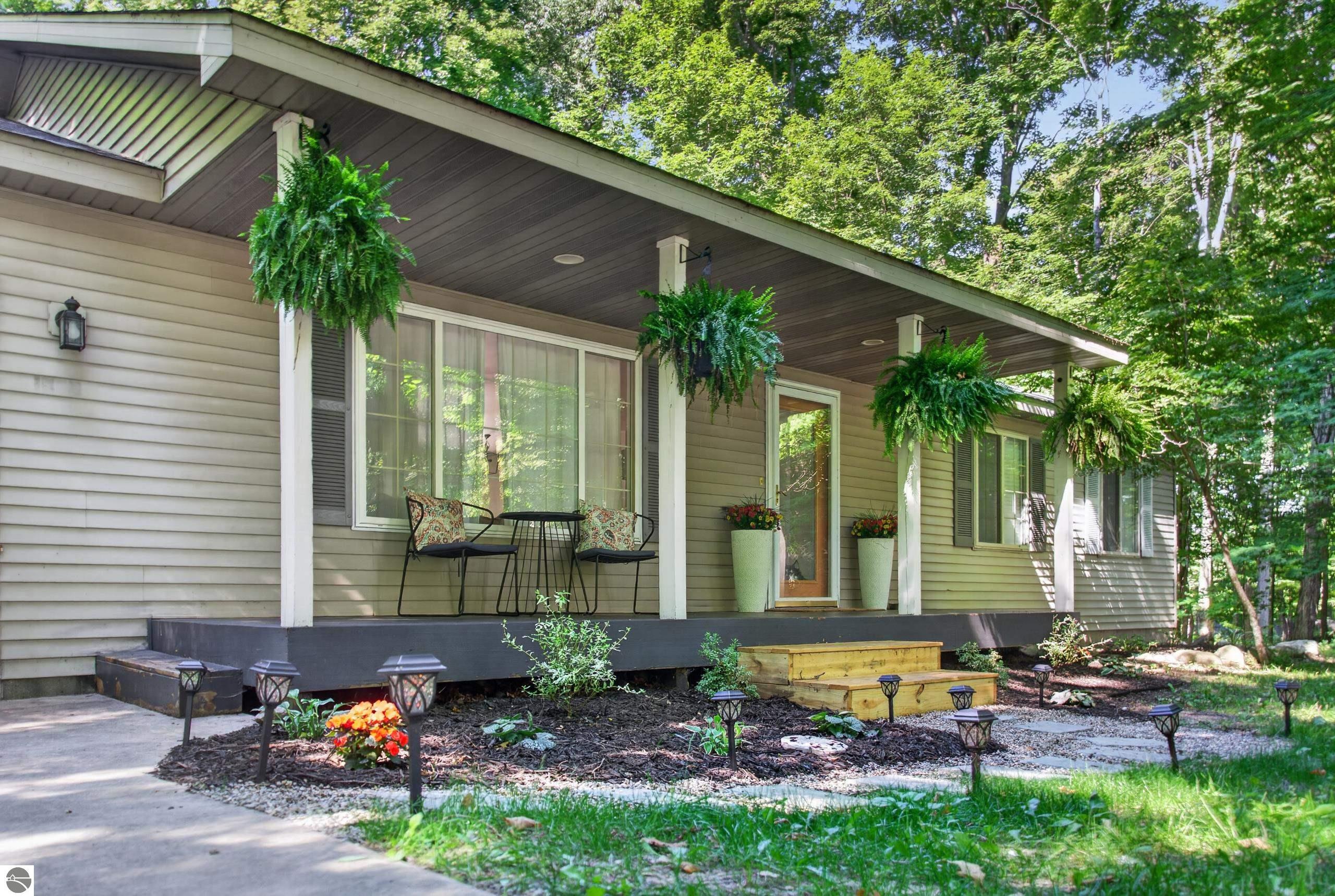 1970 Sparrow Drive