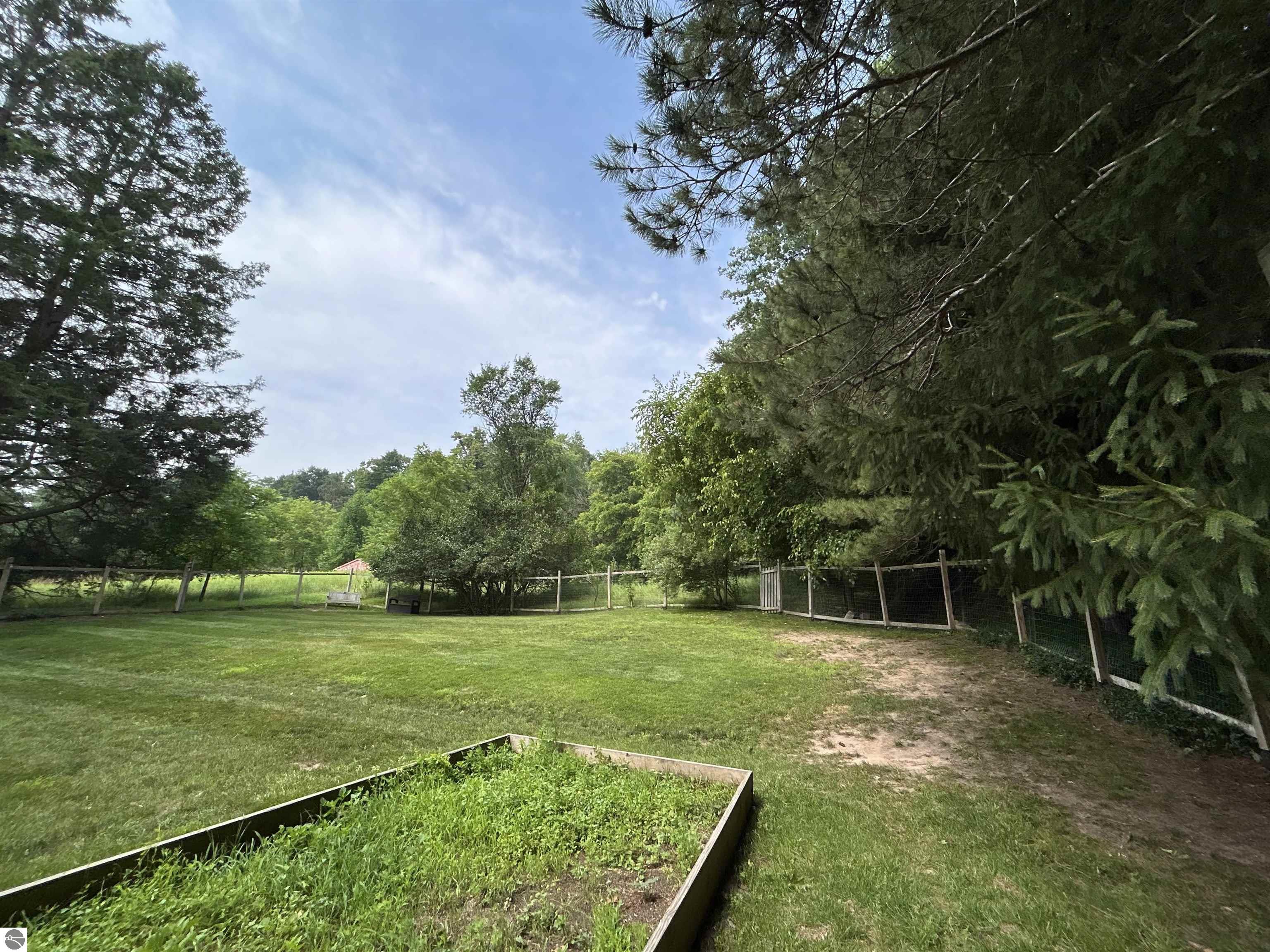 8408 S Schomberg Road