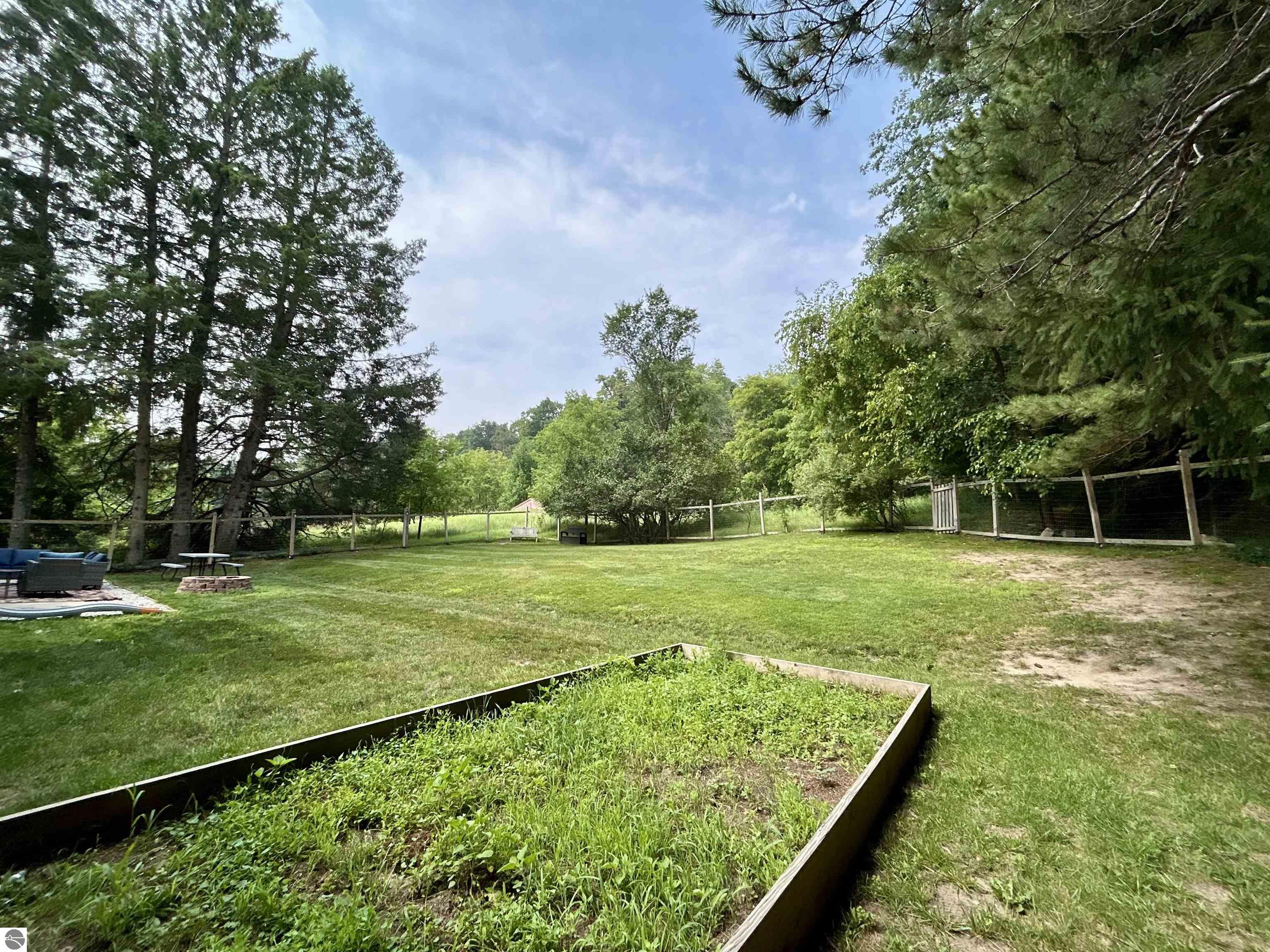 8408 S Schomberg Road