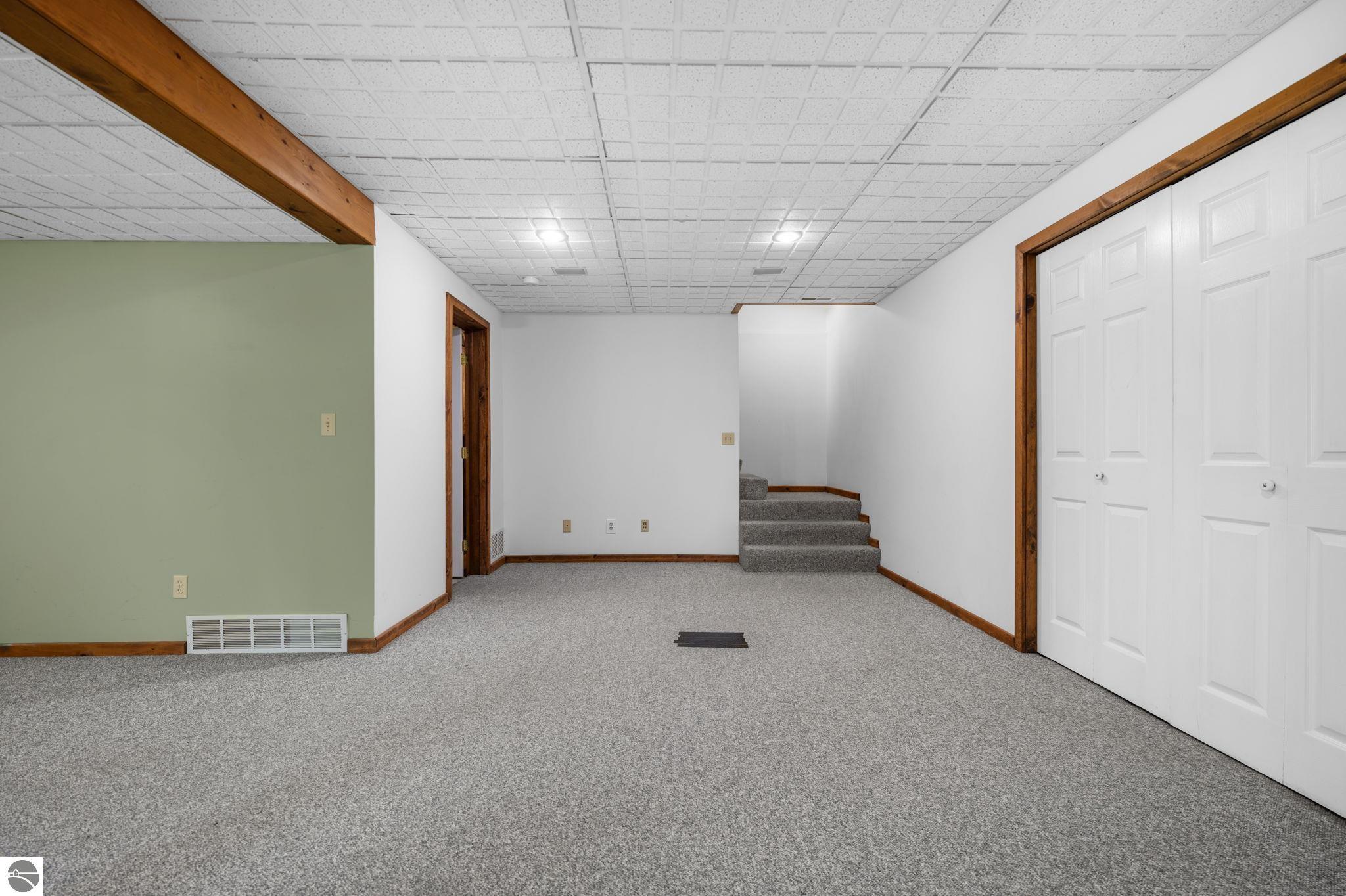6109 Dover Lane