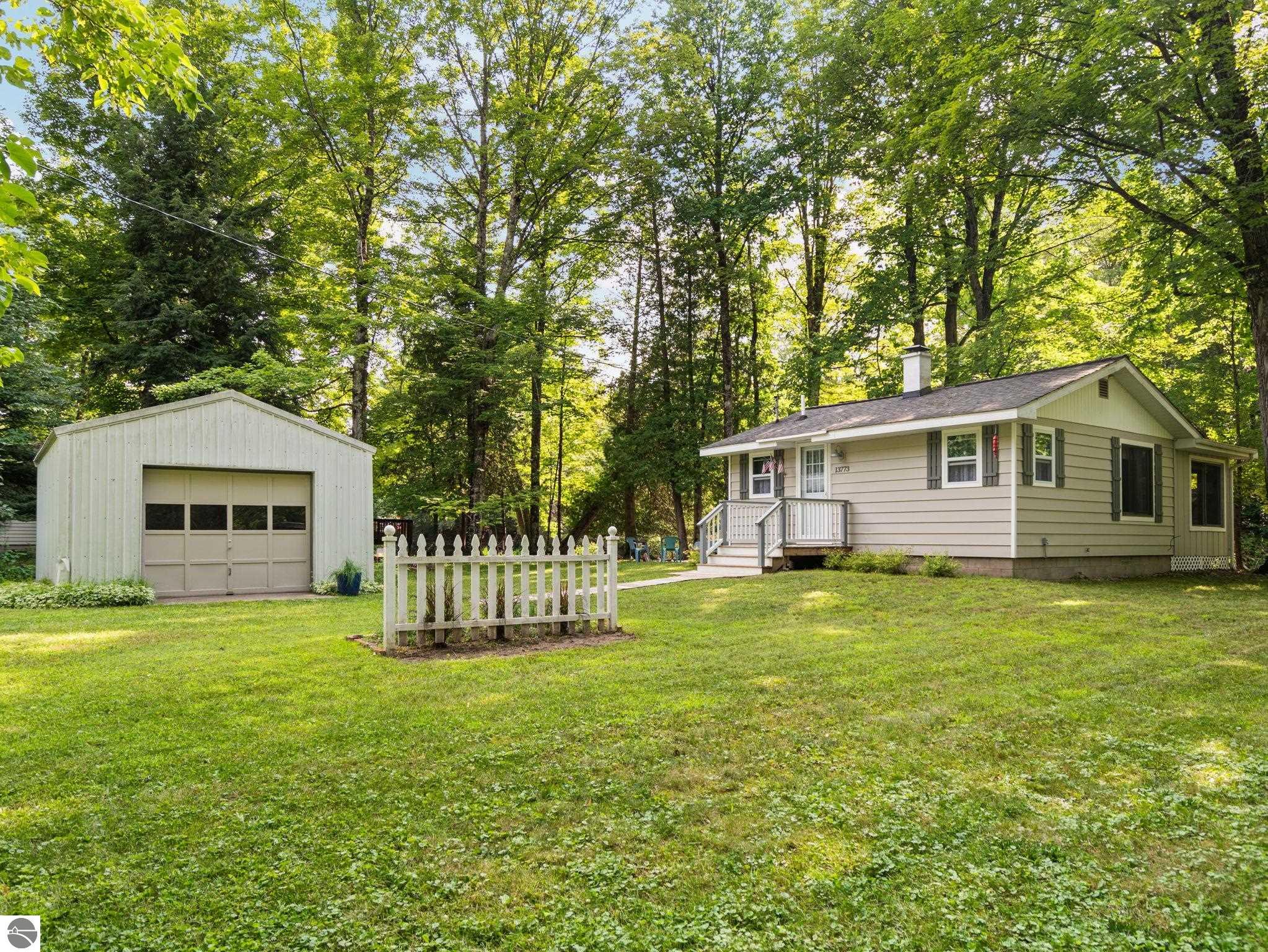 13773 SW Spring Creek