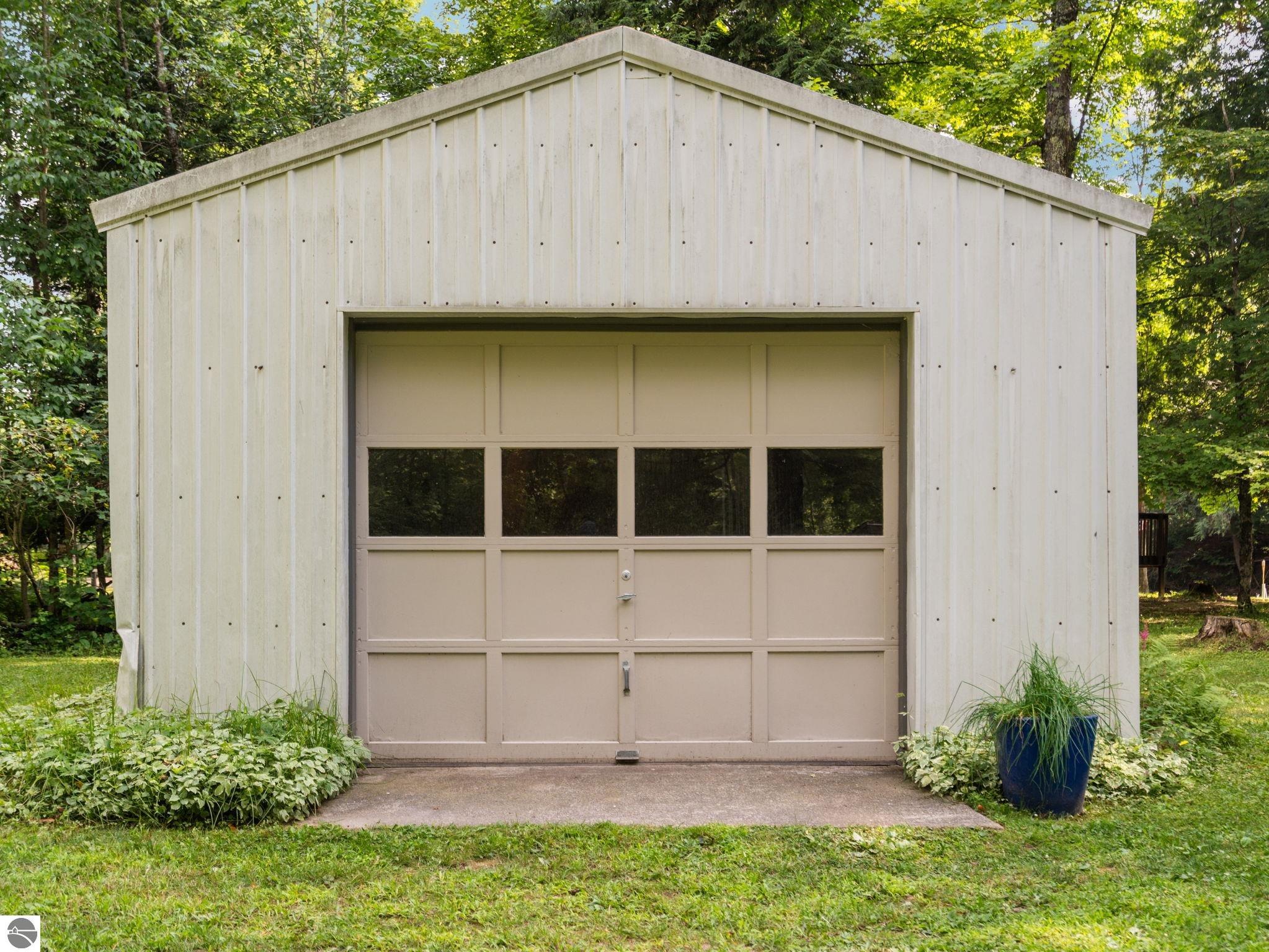 13773 SW Spring Creek