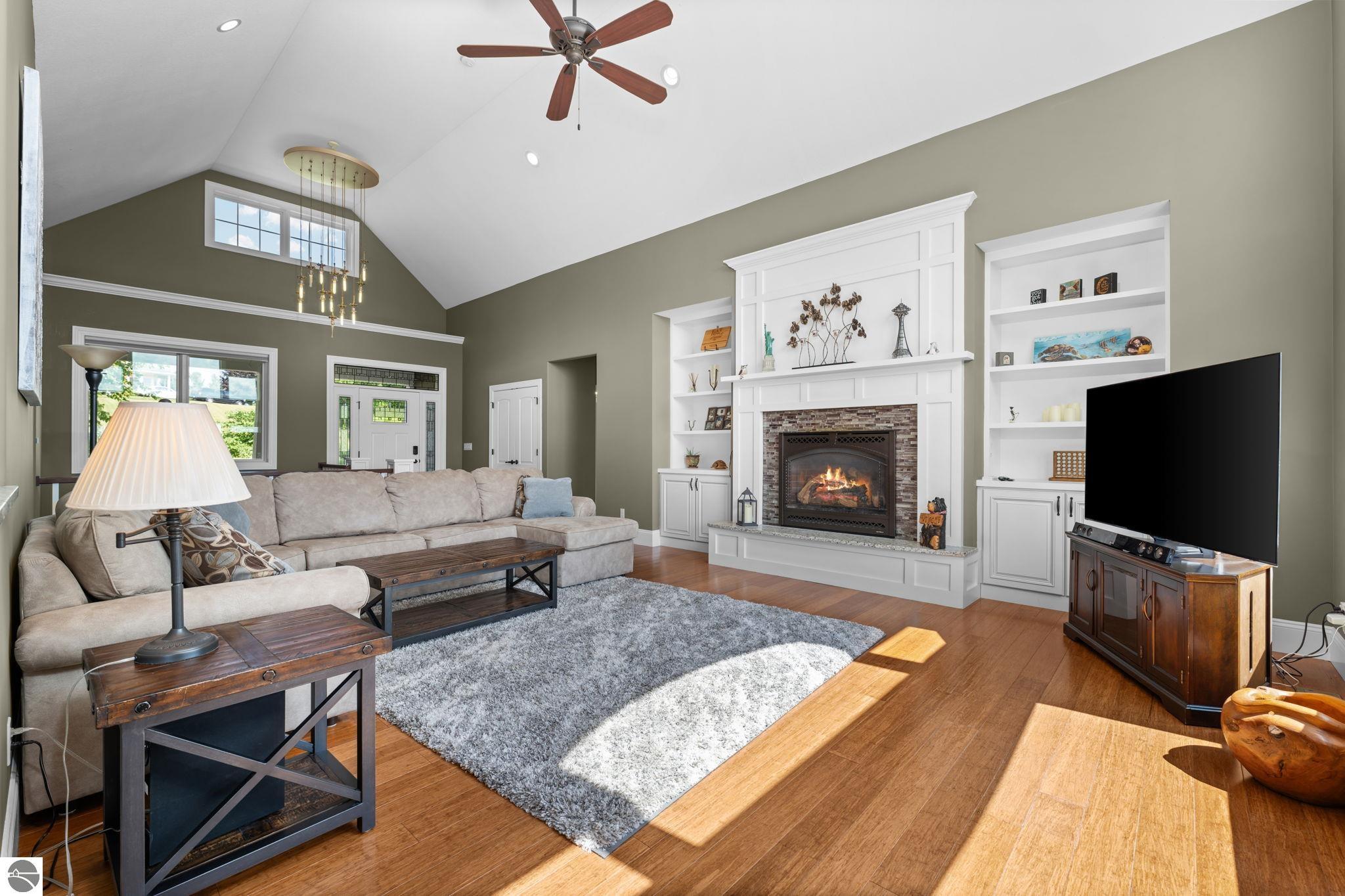 8208 Underwood Ridge