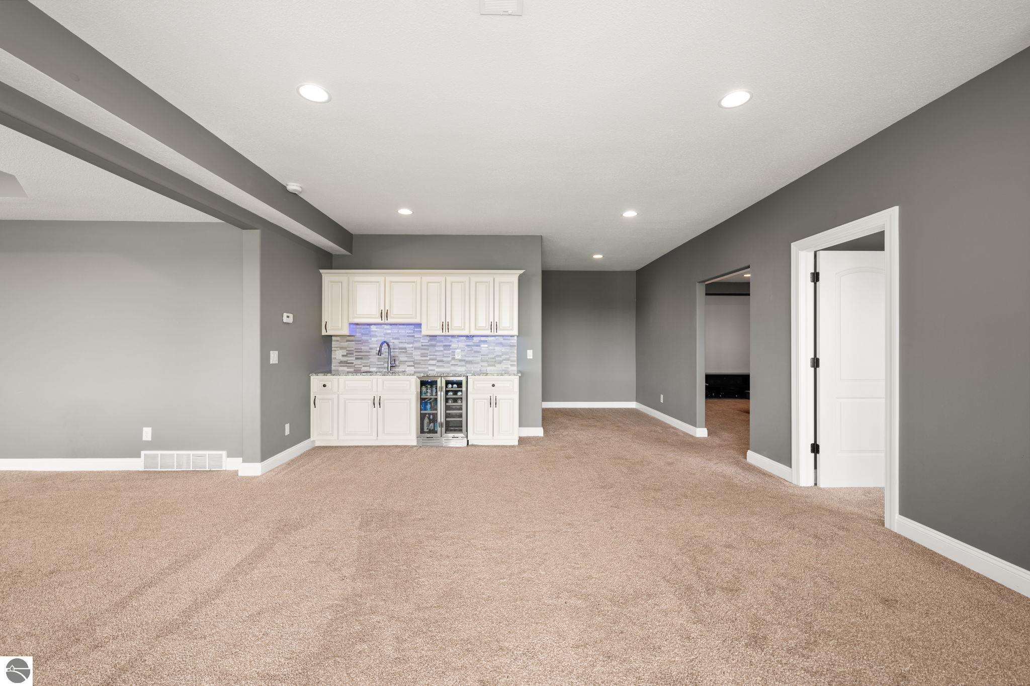 8208 Underwood Ridge