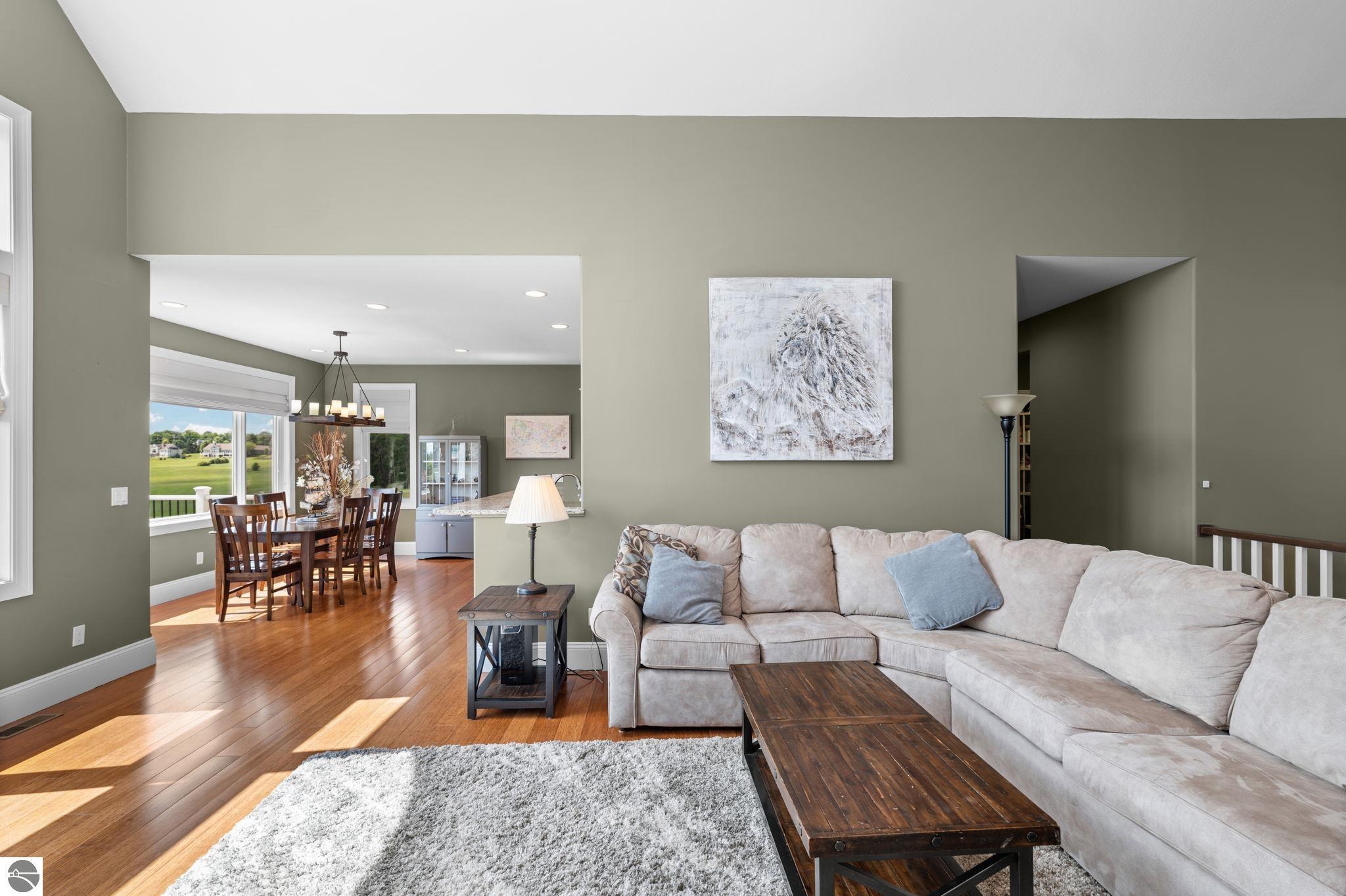 8208 Underwood Ridge