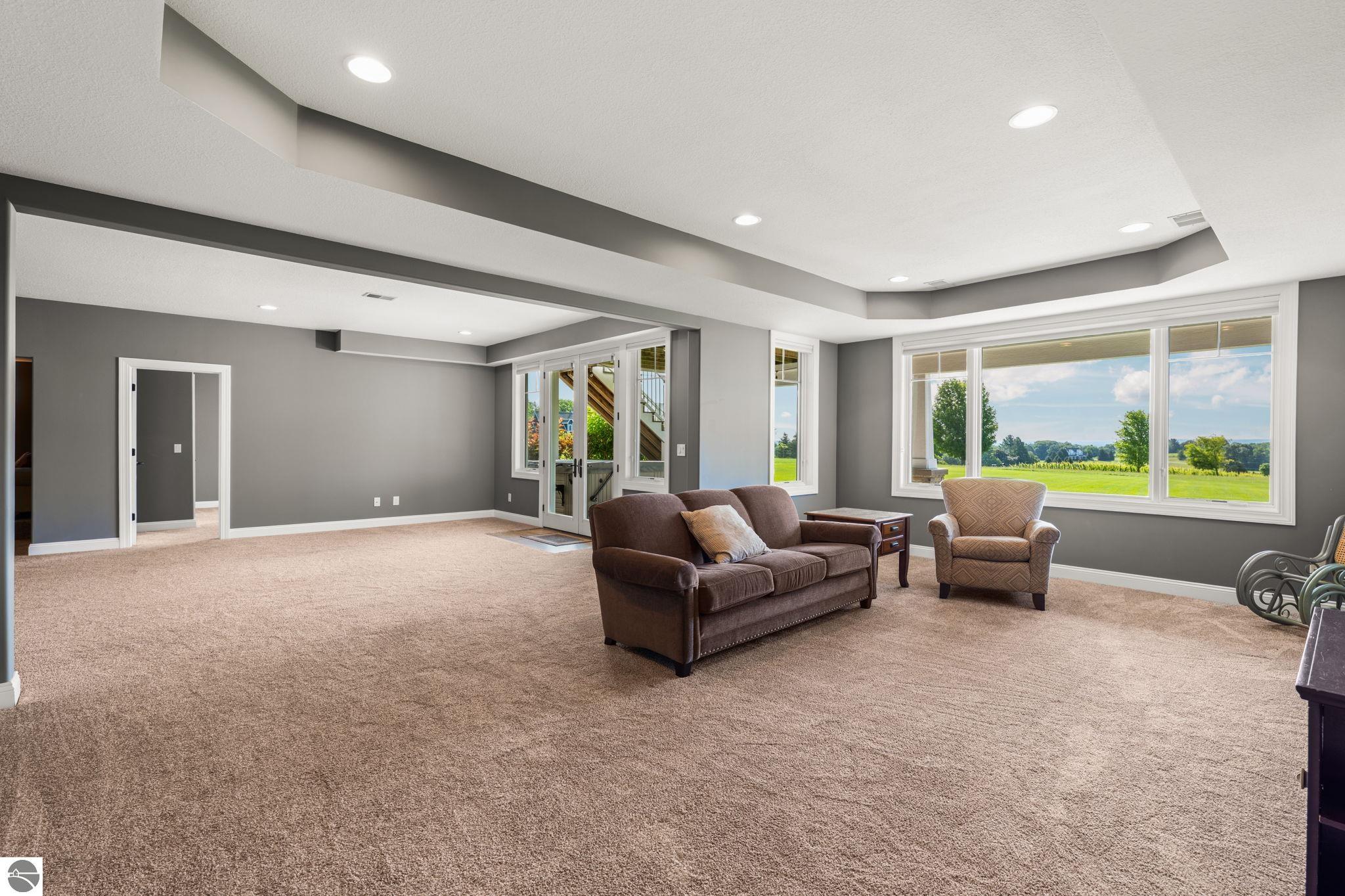 8208 Underwood Ridge