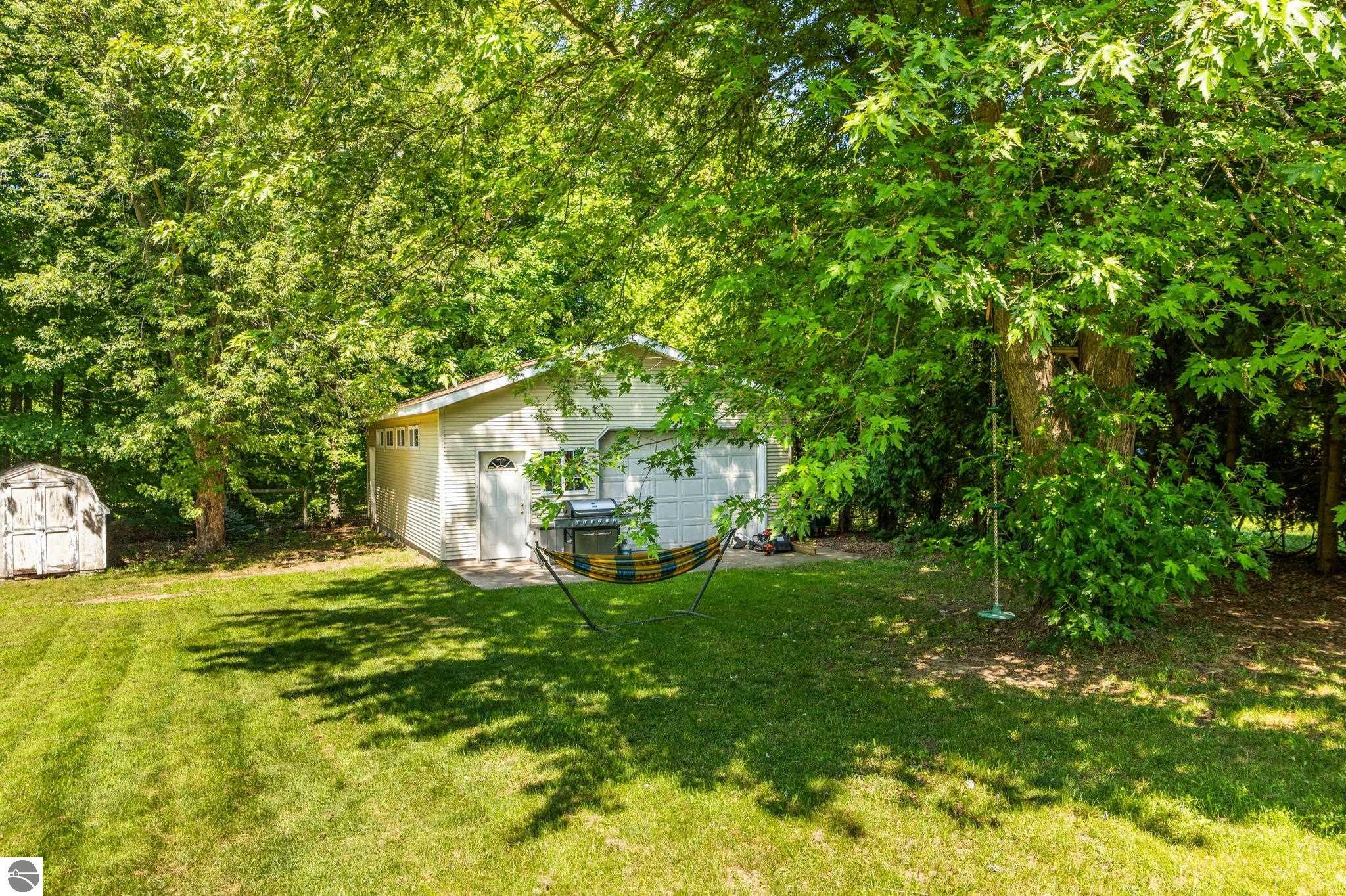 1216 Valley Drive