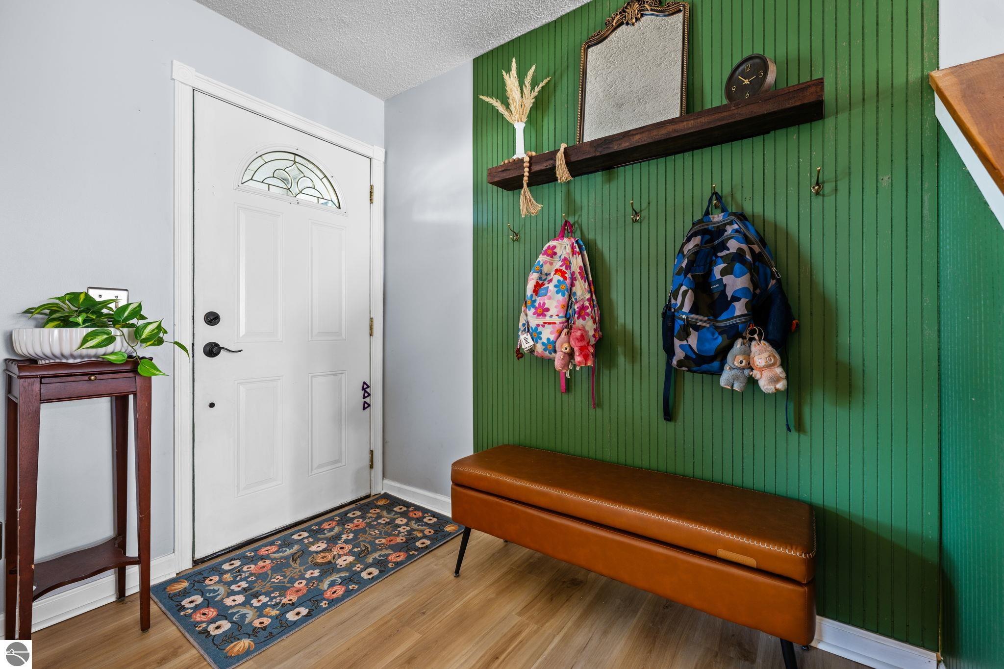 1216 Valley Drive