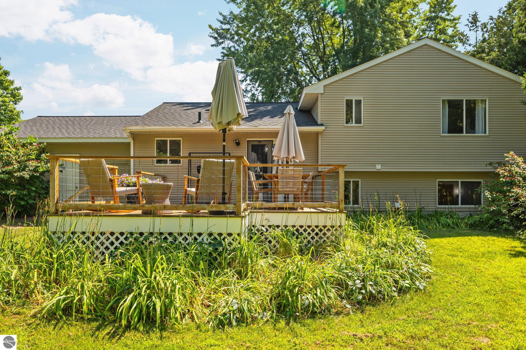 1216 Valley Drive