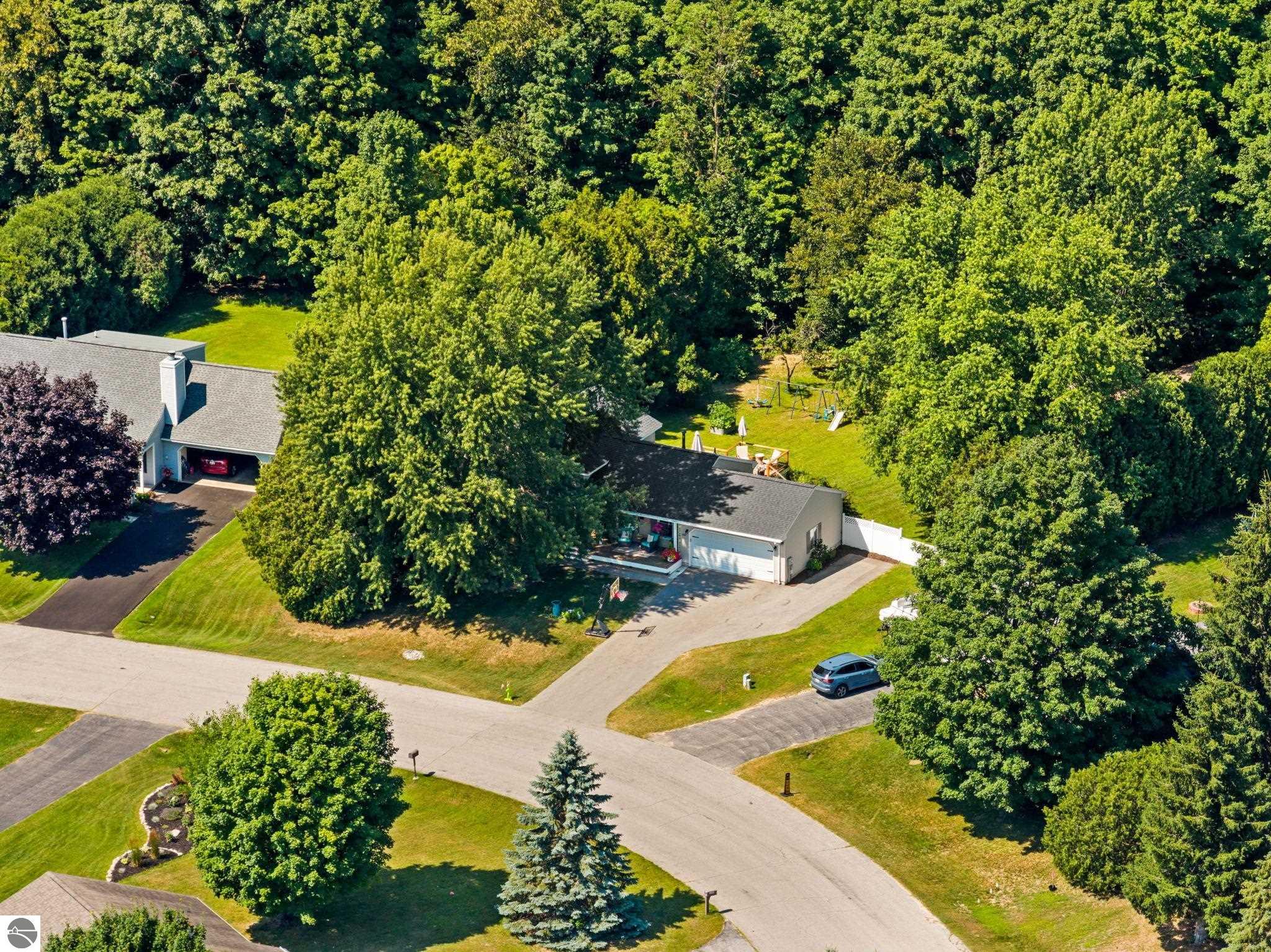 1216 Valley Drive