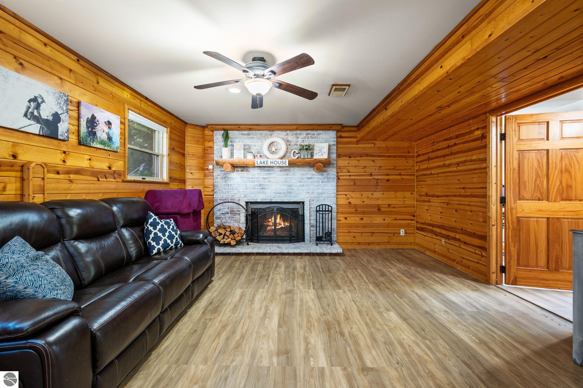 1216 Valley Drive