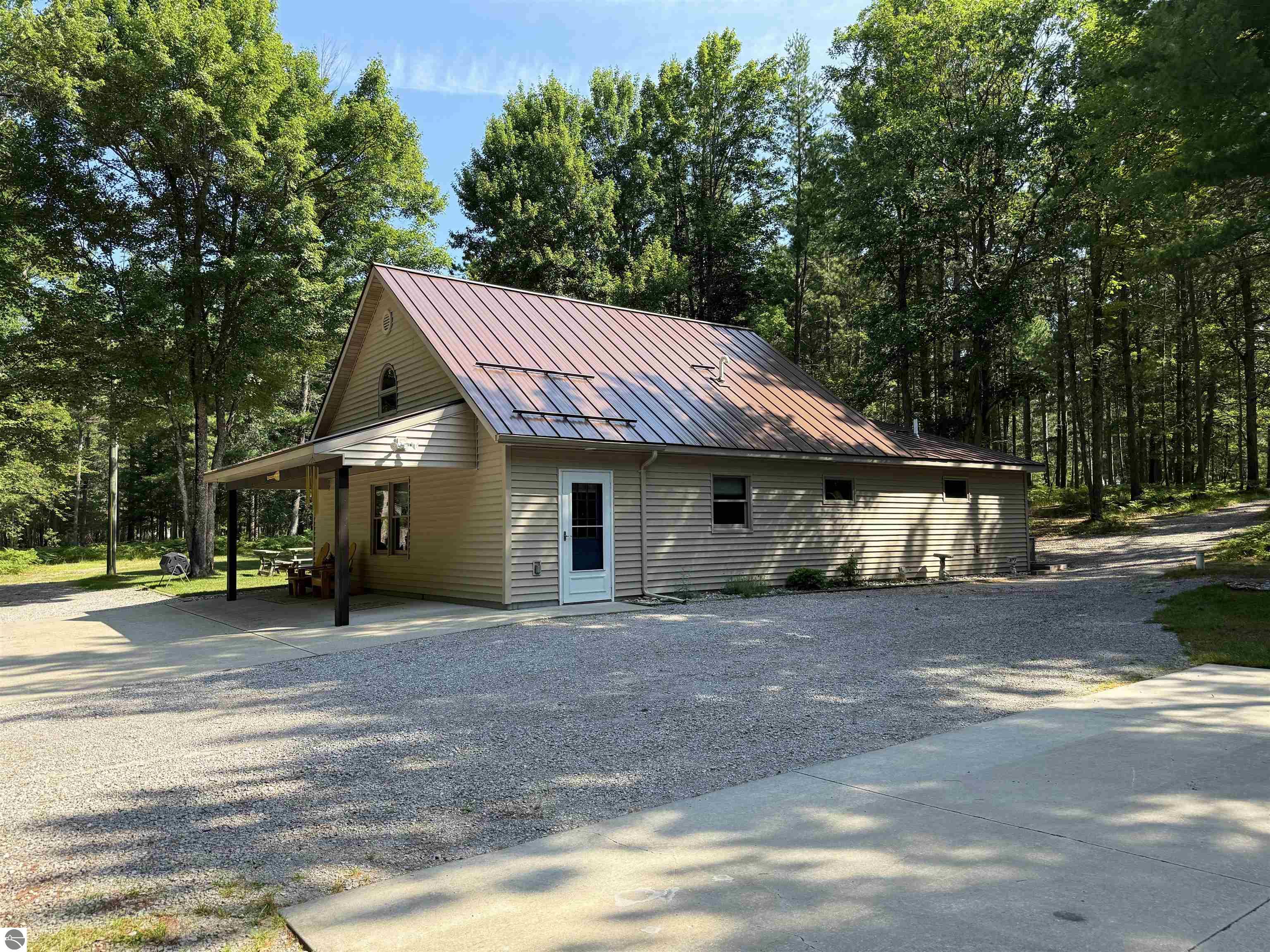 2406 Serenity Pines