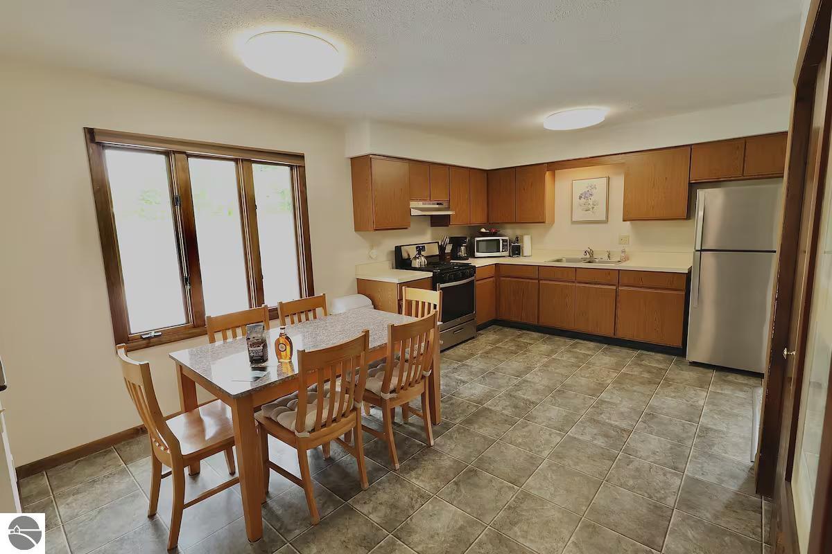 3832 Prouty Road