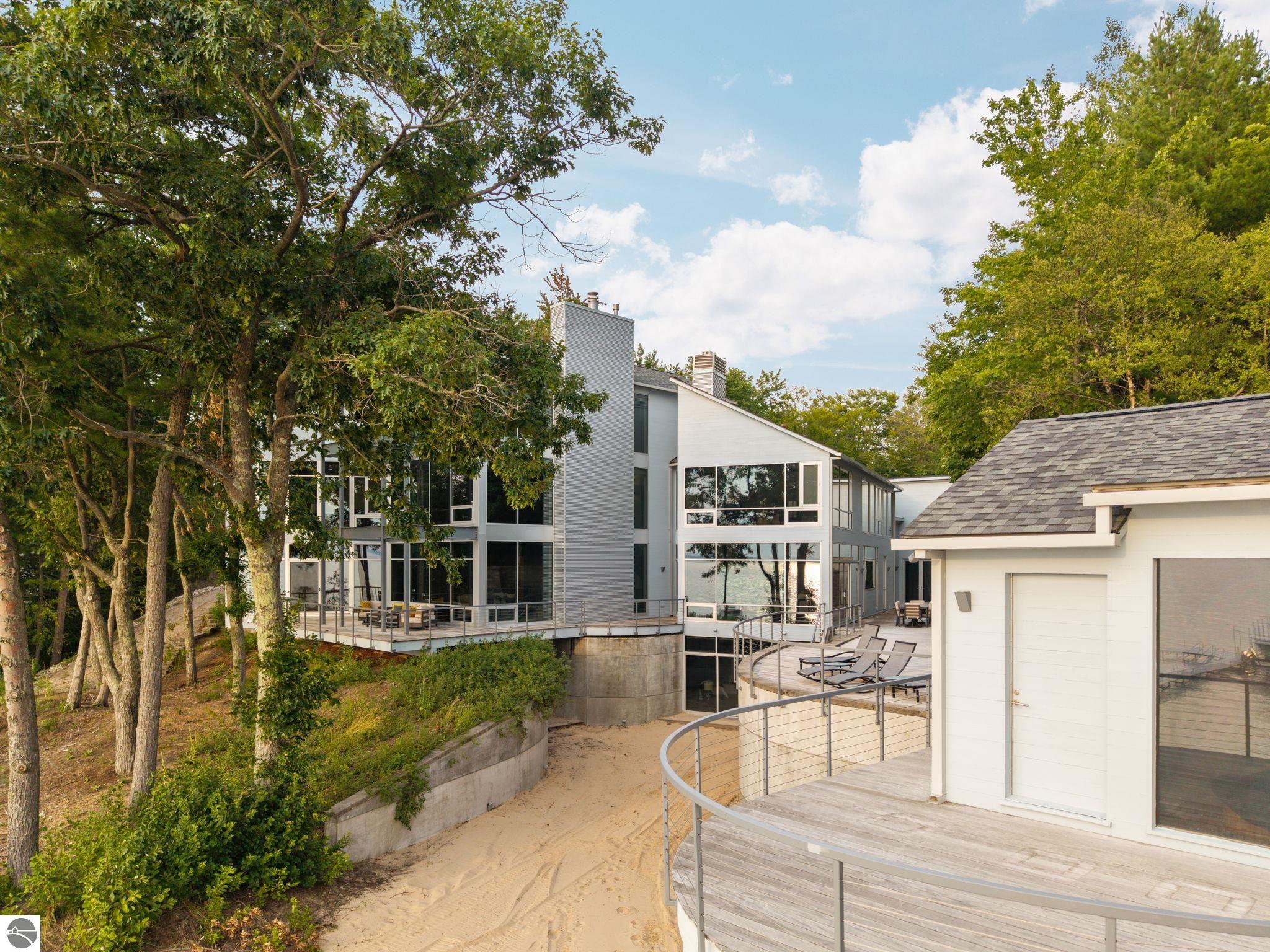 6238 Winters Trail