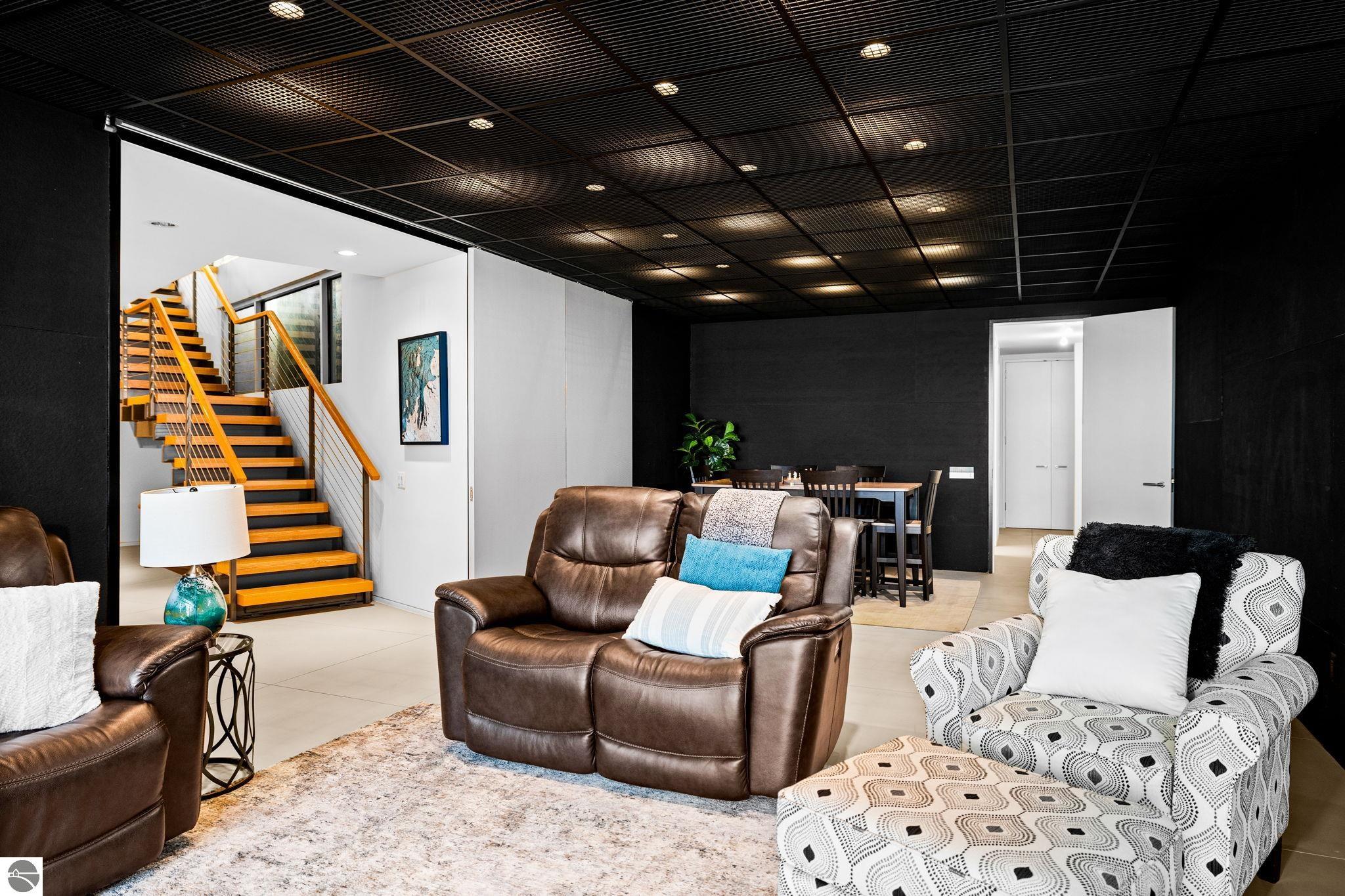 6238 Winters Trail
