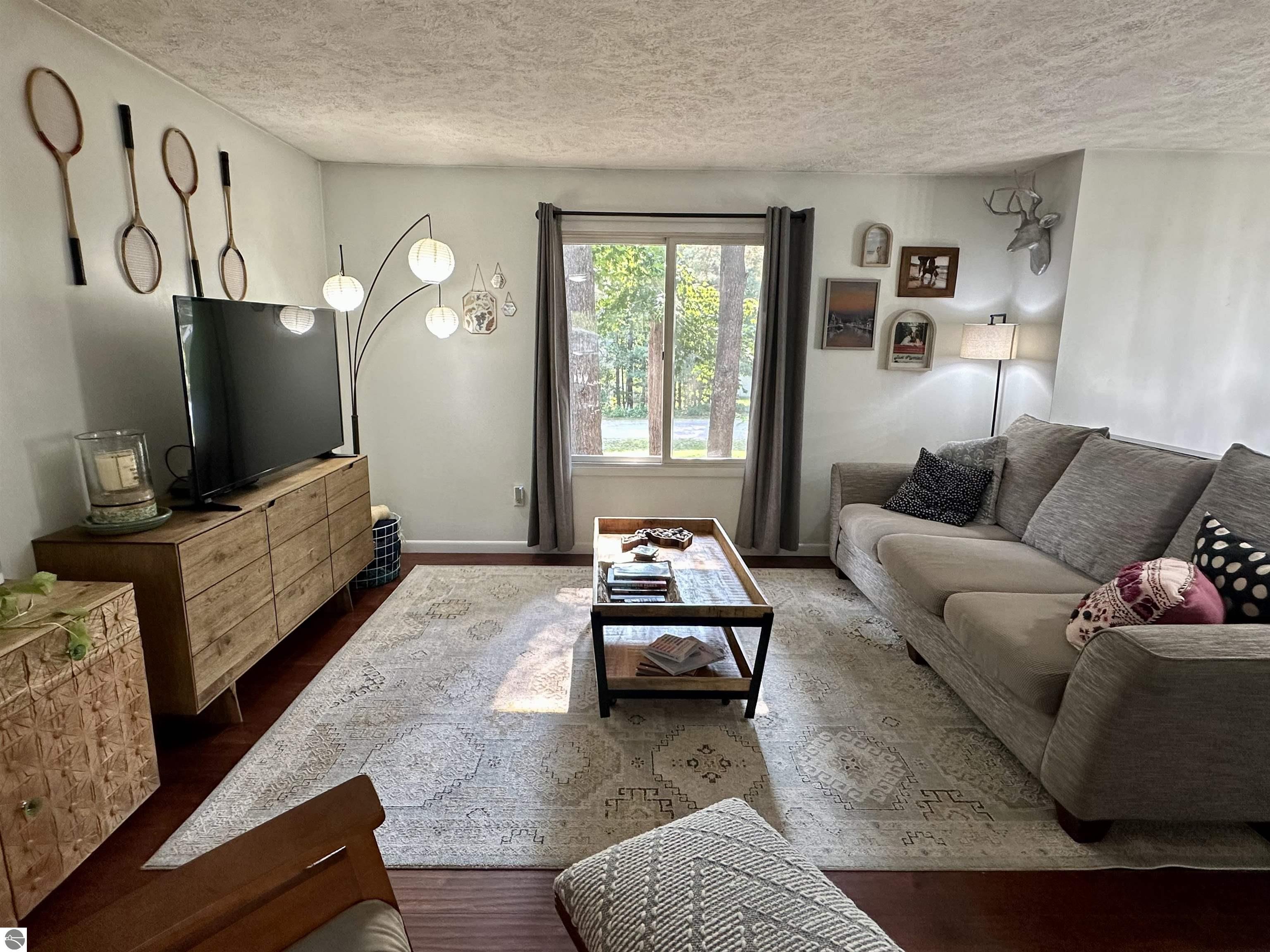 4591 Bridlewood Drive