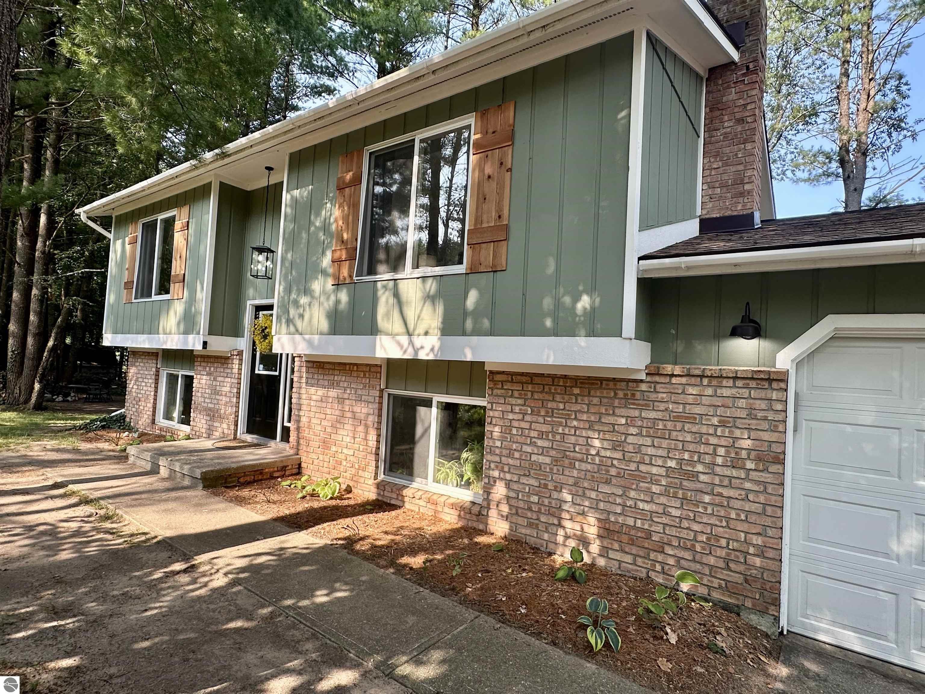 4591 Bridlewood Drive