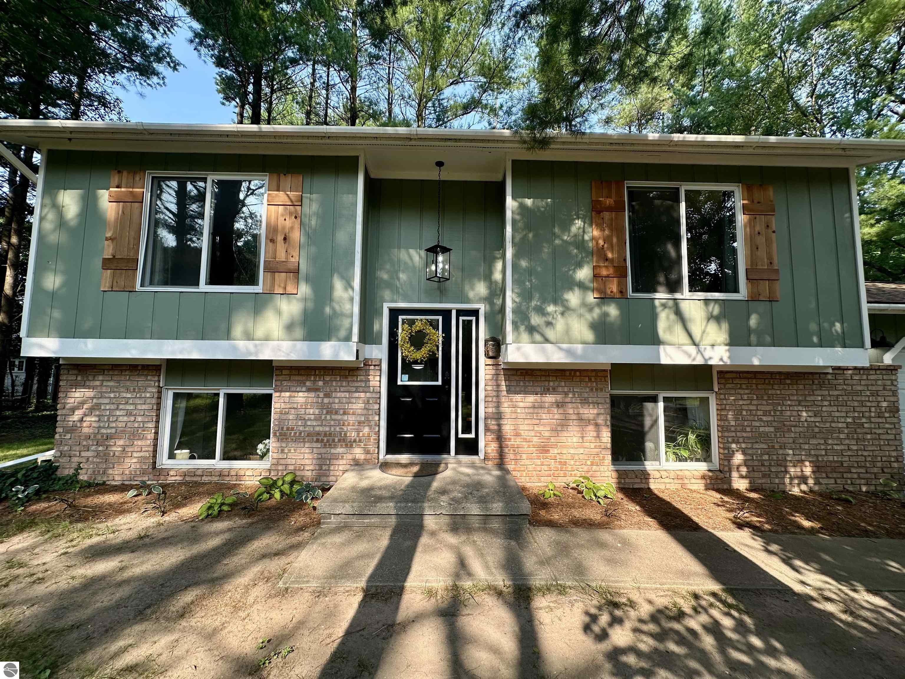 4591 Bridlewood Drive
