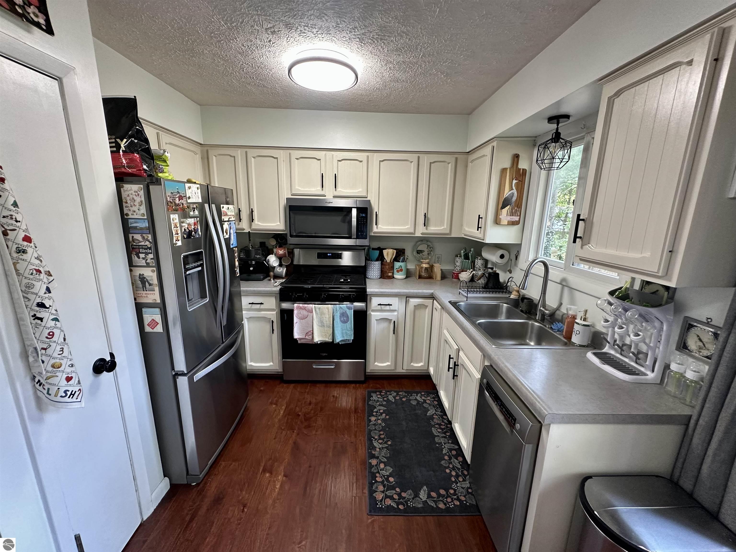 4591 Bridlewood Drive