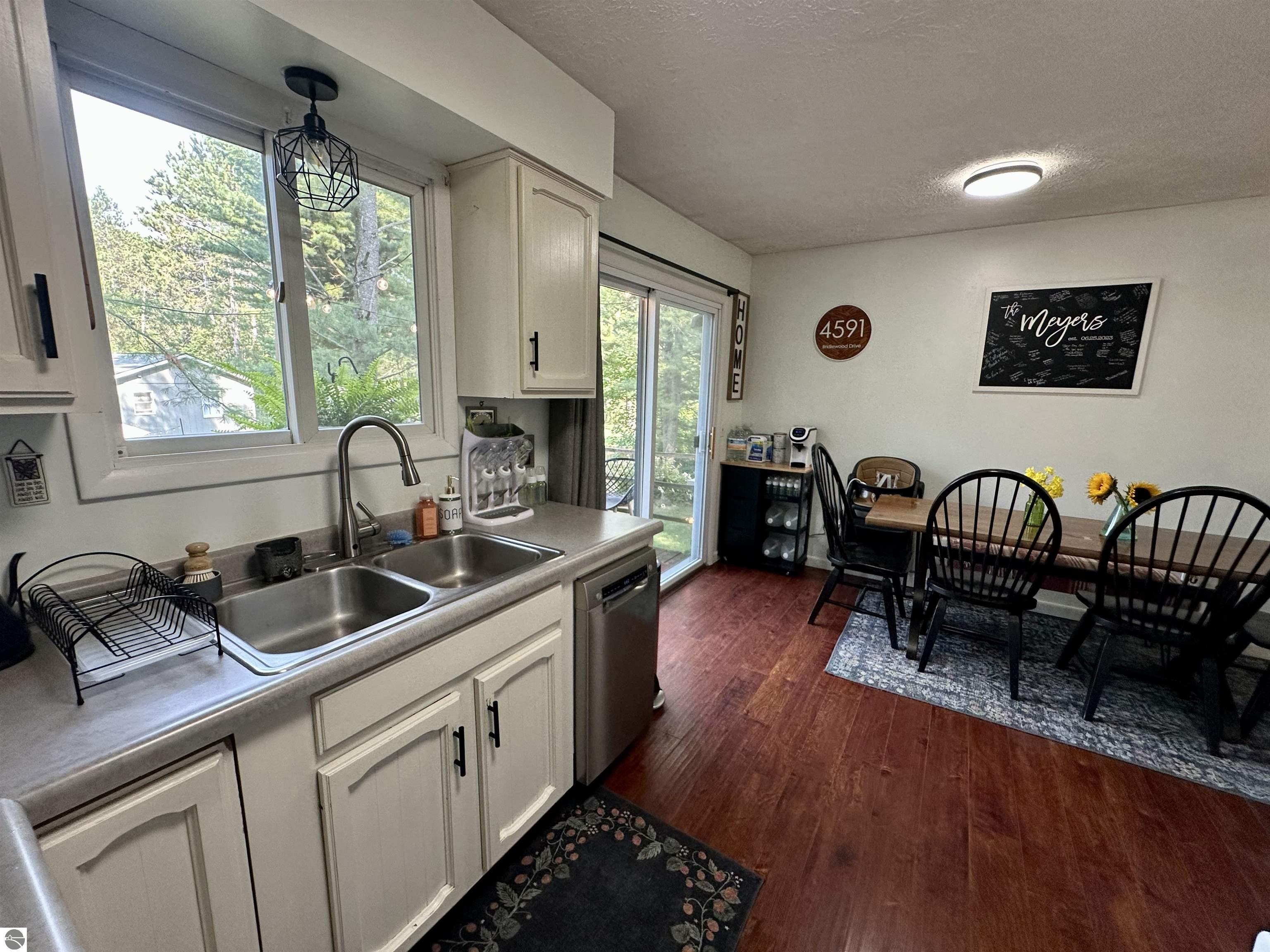 4591 Bridlewood Drive