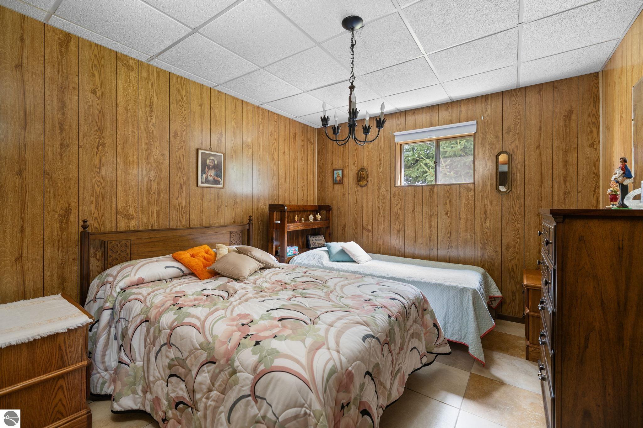 6726 S Snyder Road, SW